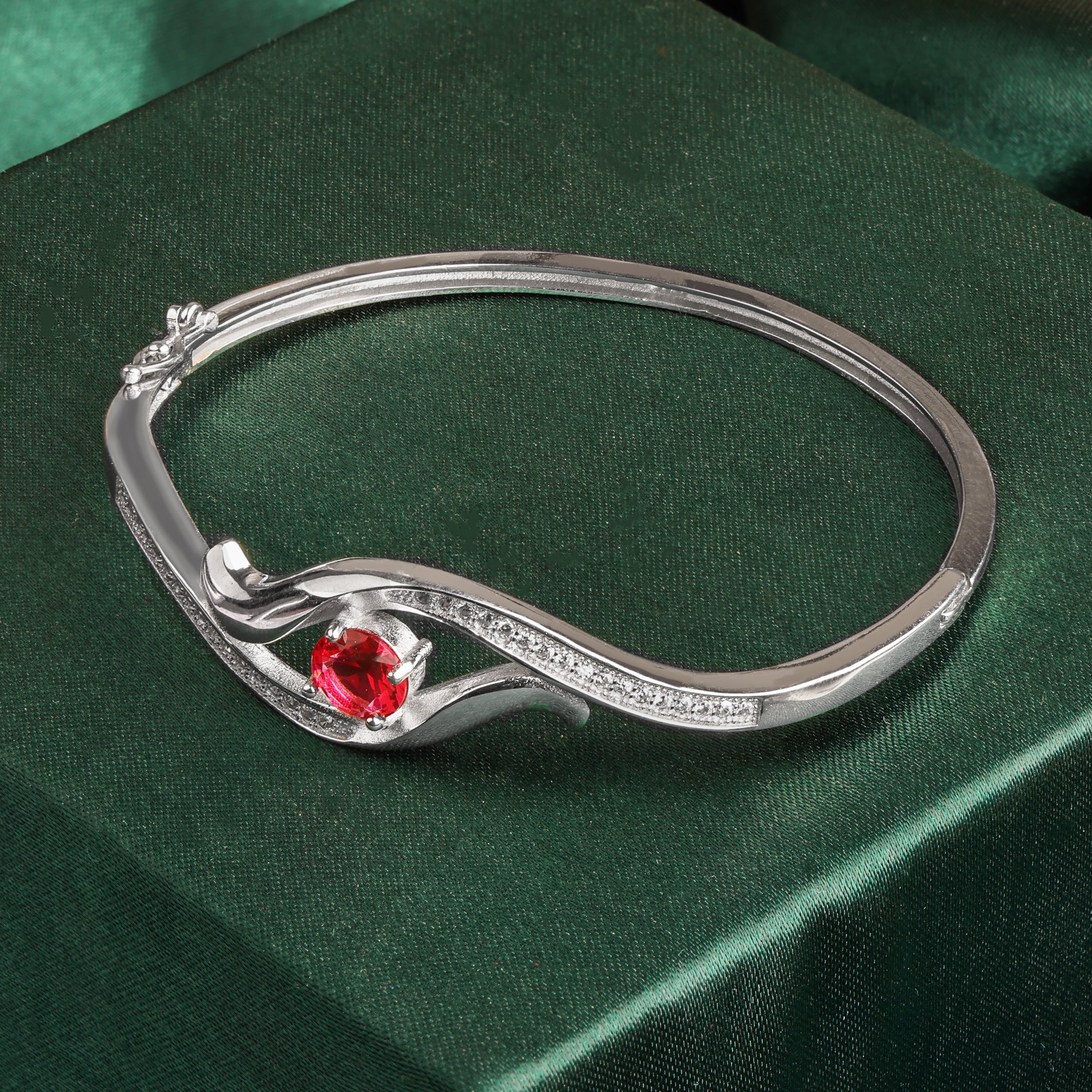 RED RADIANCE BRACELET | SKU: 0018333596 - crash.club by CKC