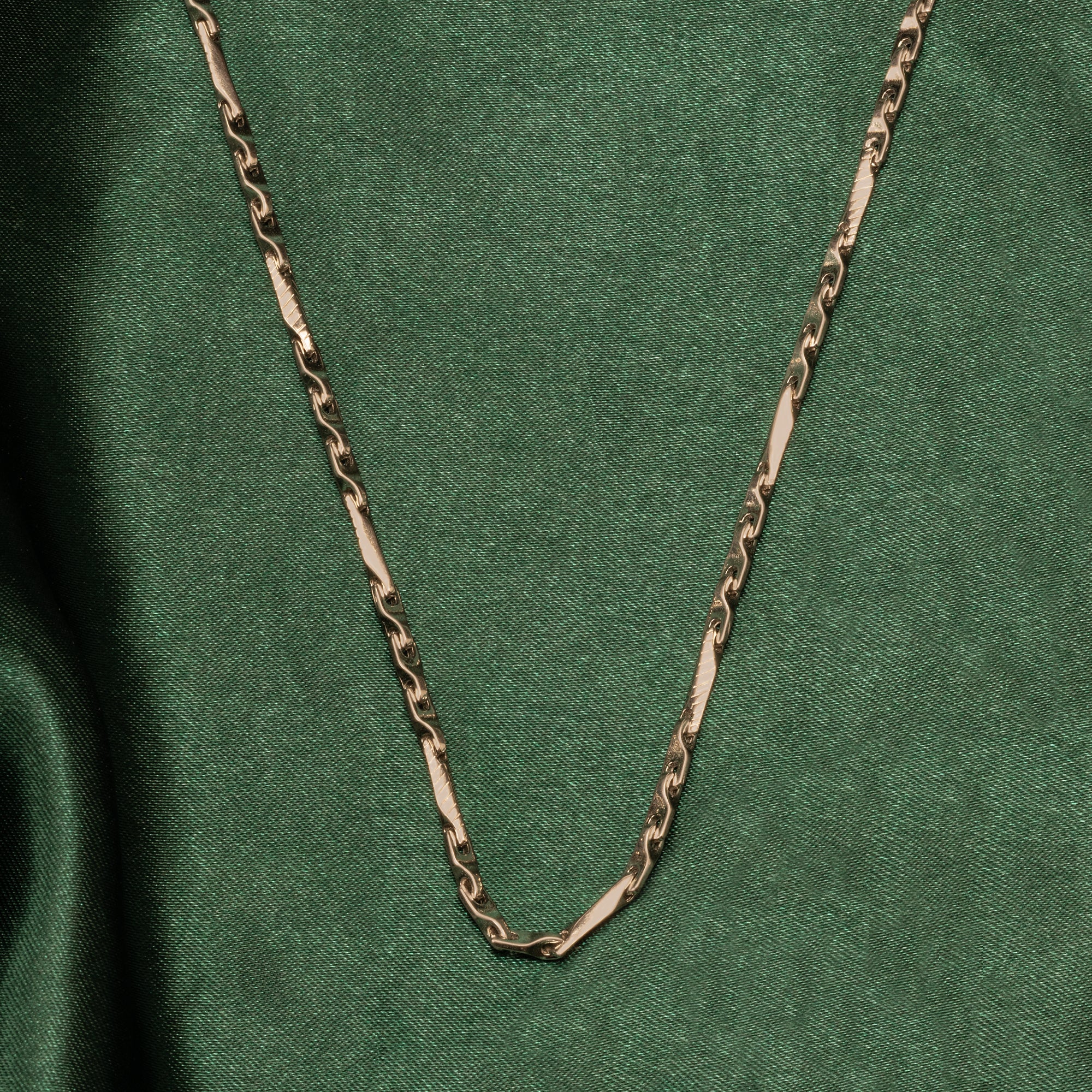 WRENCH-INSPIRED NECK CHAIN