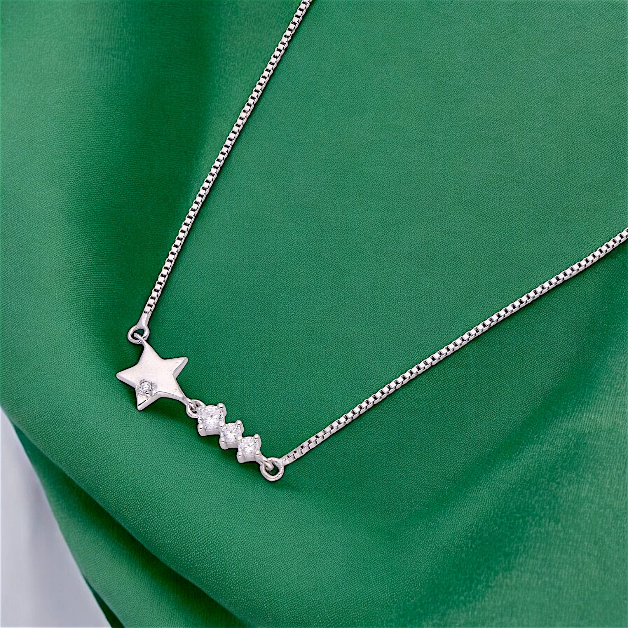 White Gold Star Pendant Necklace | SKU: 0019807812, 0019807829, 0019807805