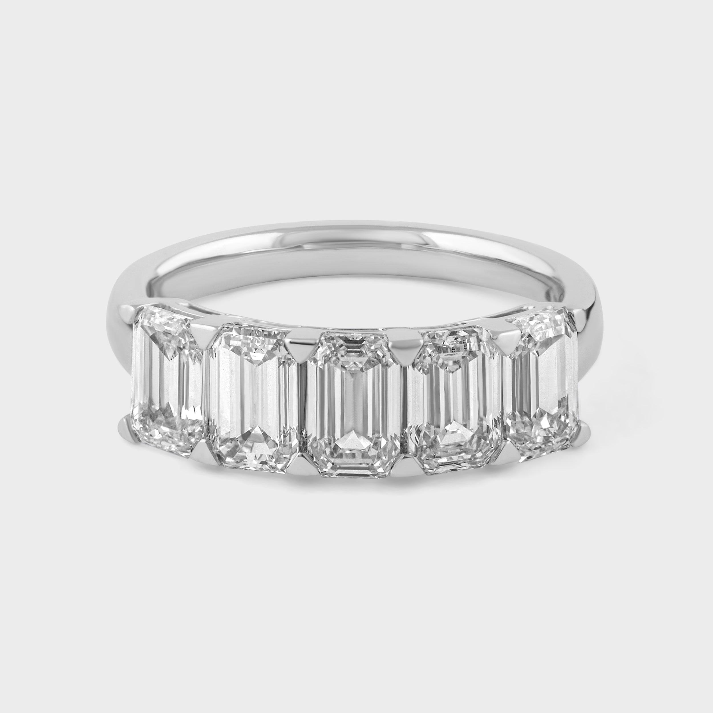 Emerald Cut 2.64 Carat Lab Grown Solitaire 5 Diamond White Gold 18K Band Ring | SKU : 0020602154