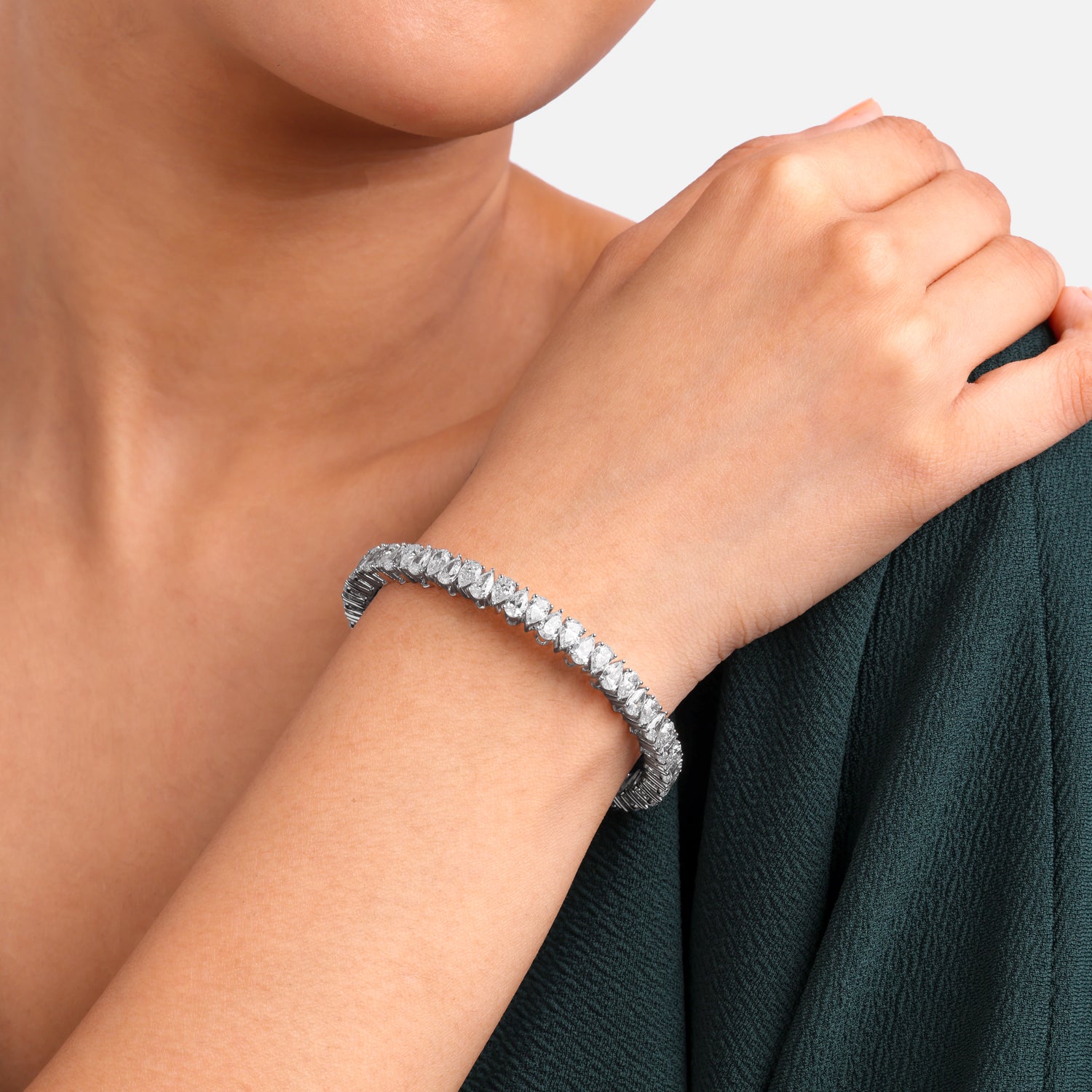 Pear Shaped 16.28 Carat Lab Grown Solitaire Diamond White Gold Bangle | SKU : 0020650872