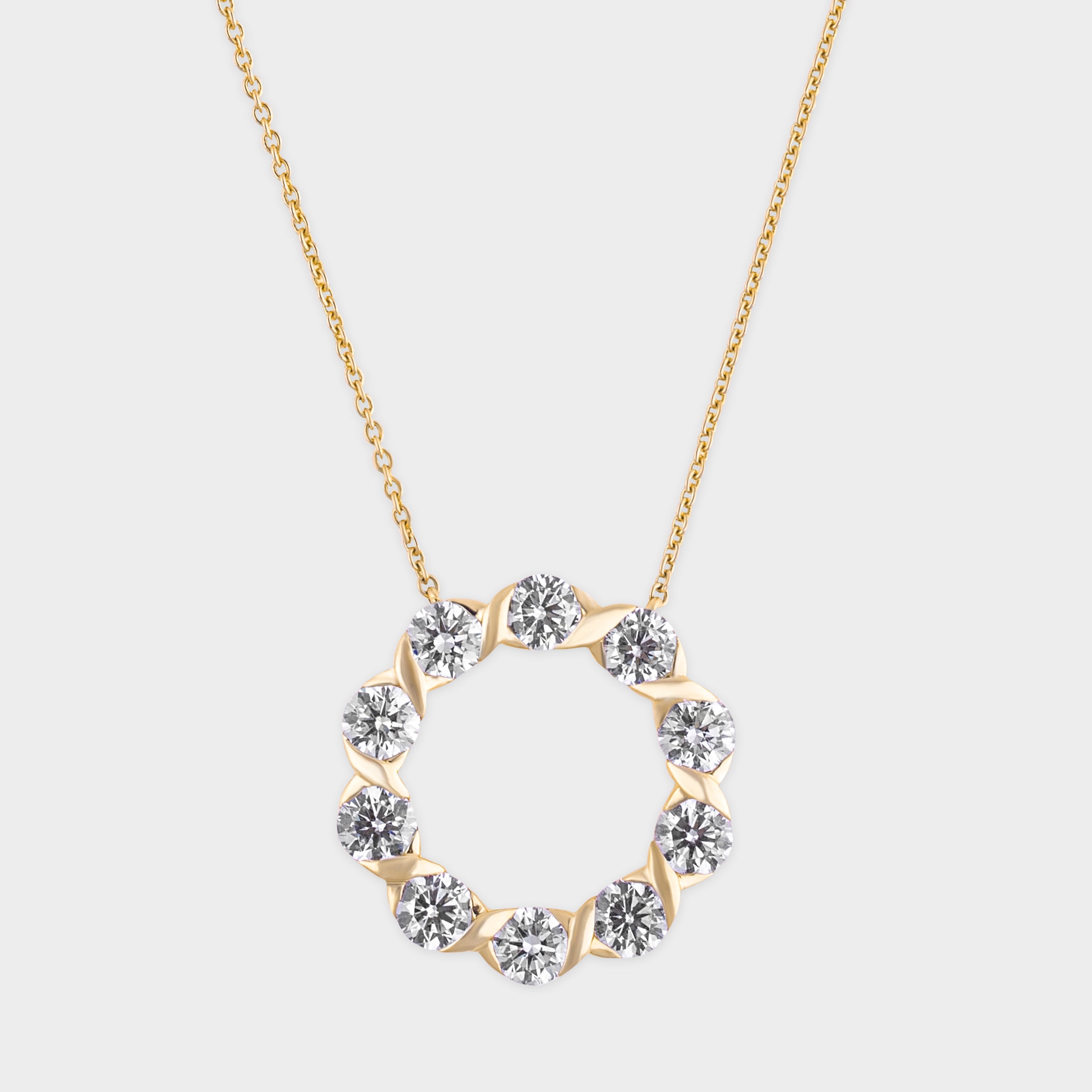 Round Brilliant 3.170 Carat Chic Circle Lab-Grown Diamond Chain Pendant | SKU : 0020705640