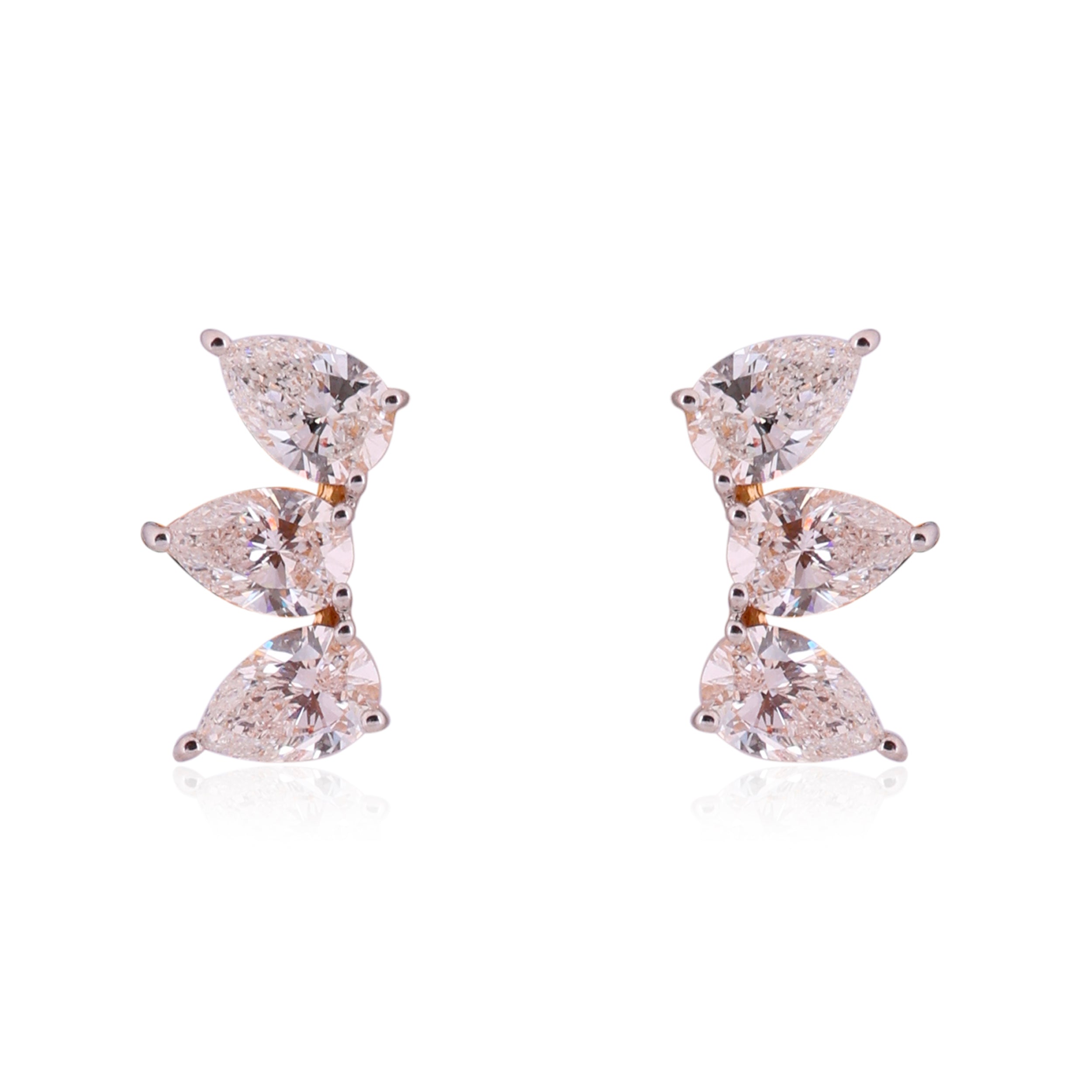 18Kt Yellow Gold Pear-Shaped Lab-Grown Diamond Earstuds | SKU : 0020719890