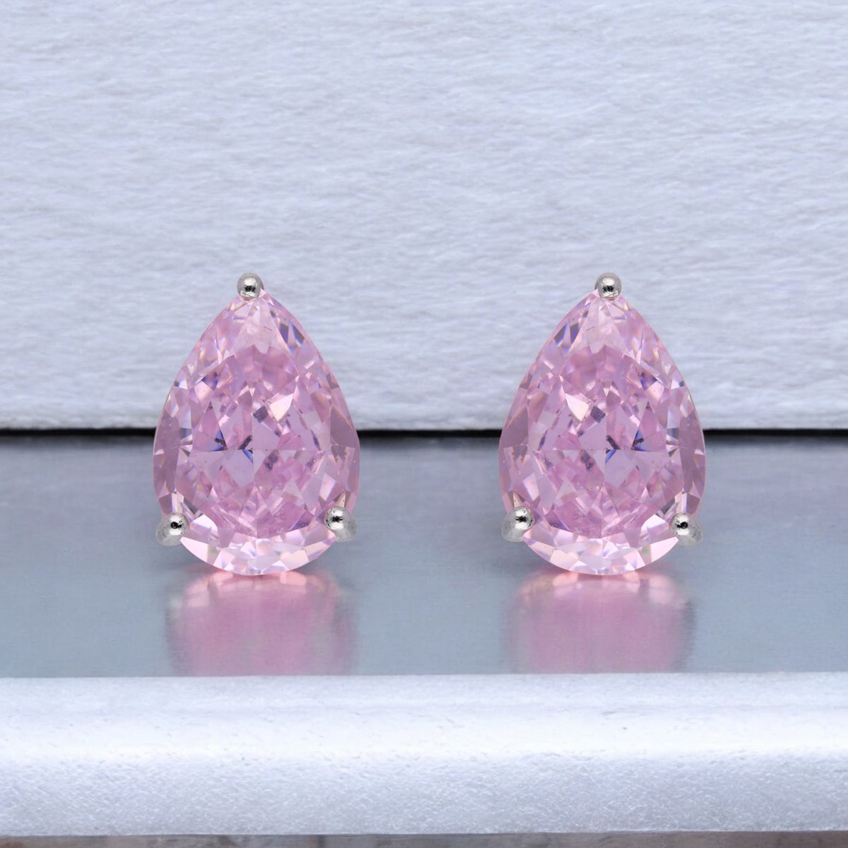 アクセサリー Pear Shaped Stone Ear Charms Tiny Criss Cross Wrapped Pear Stone Earring Charms | JudeFrances