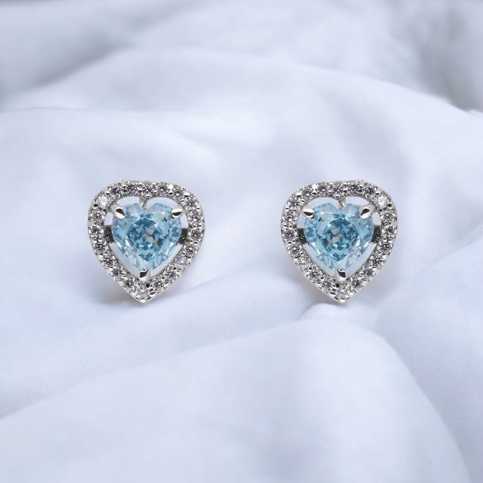 Heart-Cut Blue Sapphire Tops with Stone Halo | SKU : 0020809638, 0020809645