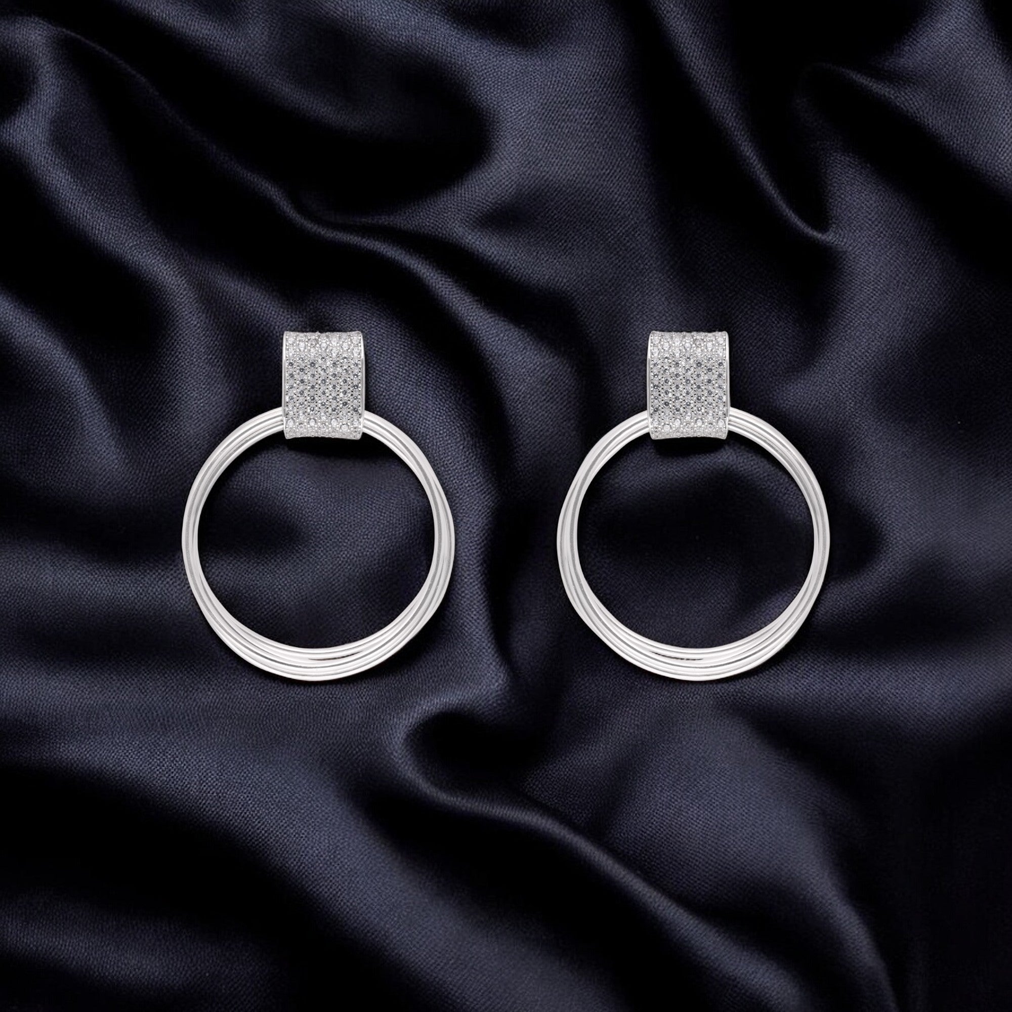 Triple Circle Earrings | SKU : 0020860097, 0003402054, 0020860080, 0003402047, 0020860110