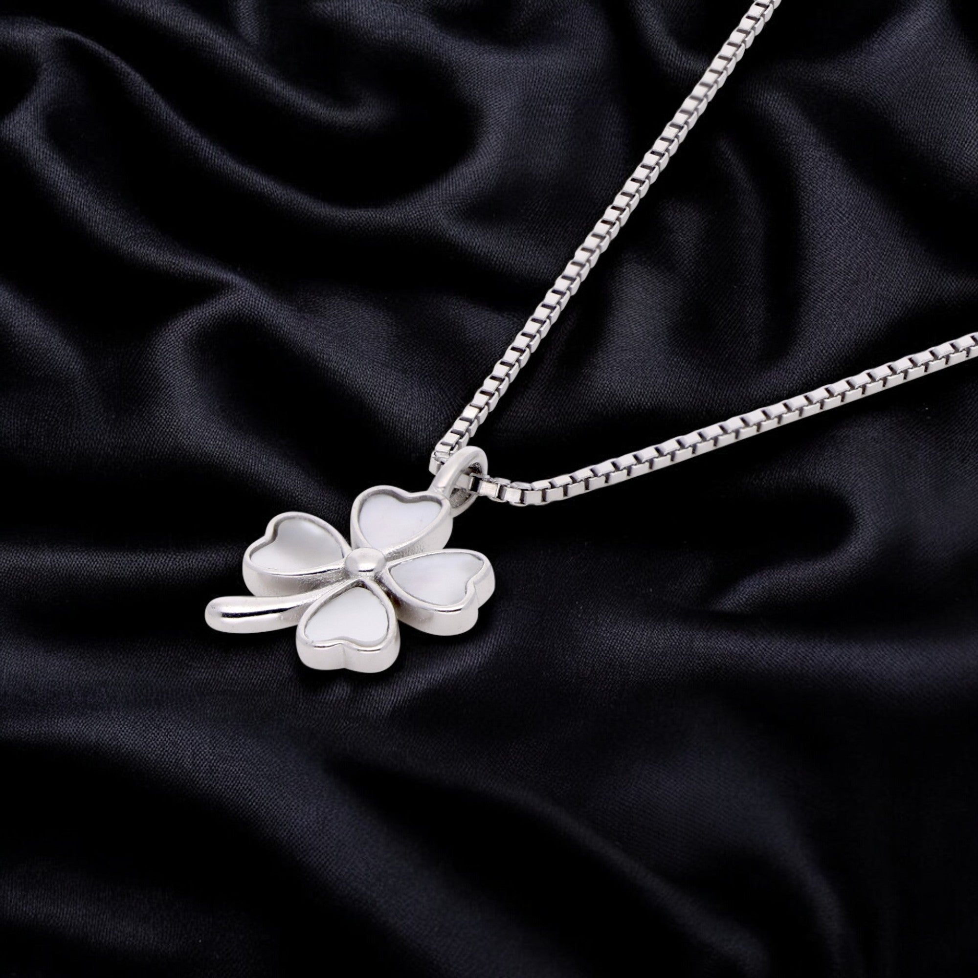 Sterling Silver Bloom Pendant | SKU : 0021130274, 0021130267, 0021130250, 0021130243, 0021130205, 0021130229, 0021130236, 0021130212, 0003523209, 0003523155