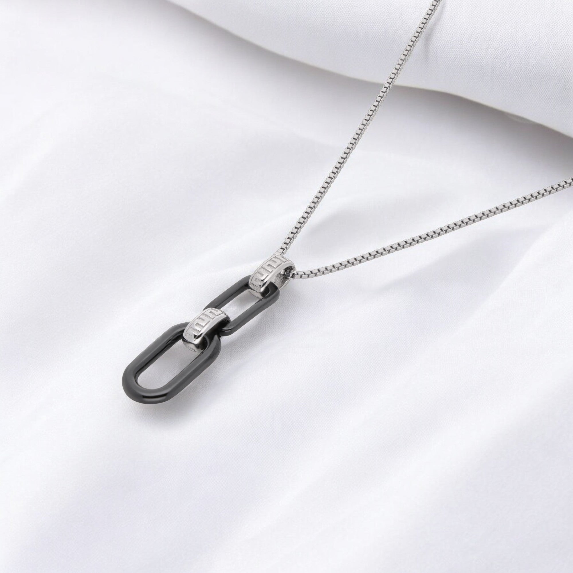 Midnight Silver Pendant | SKU : 0021130380