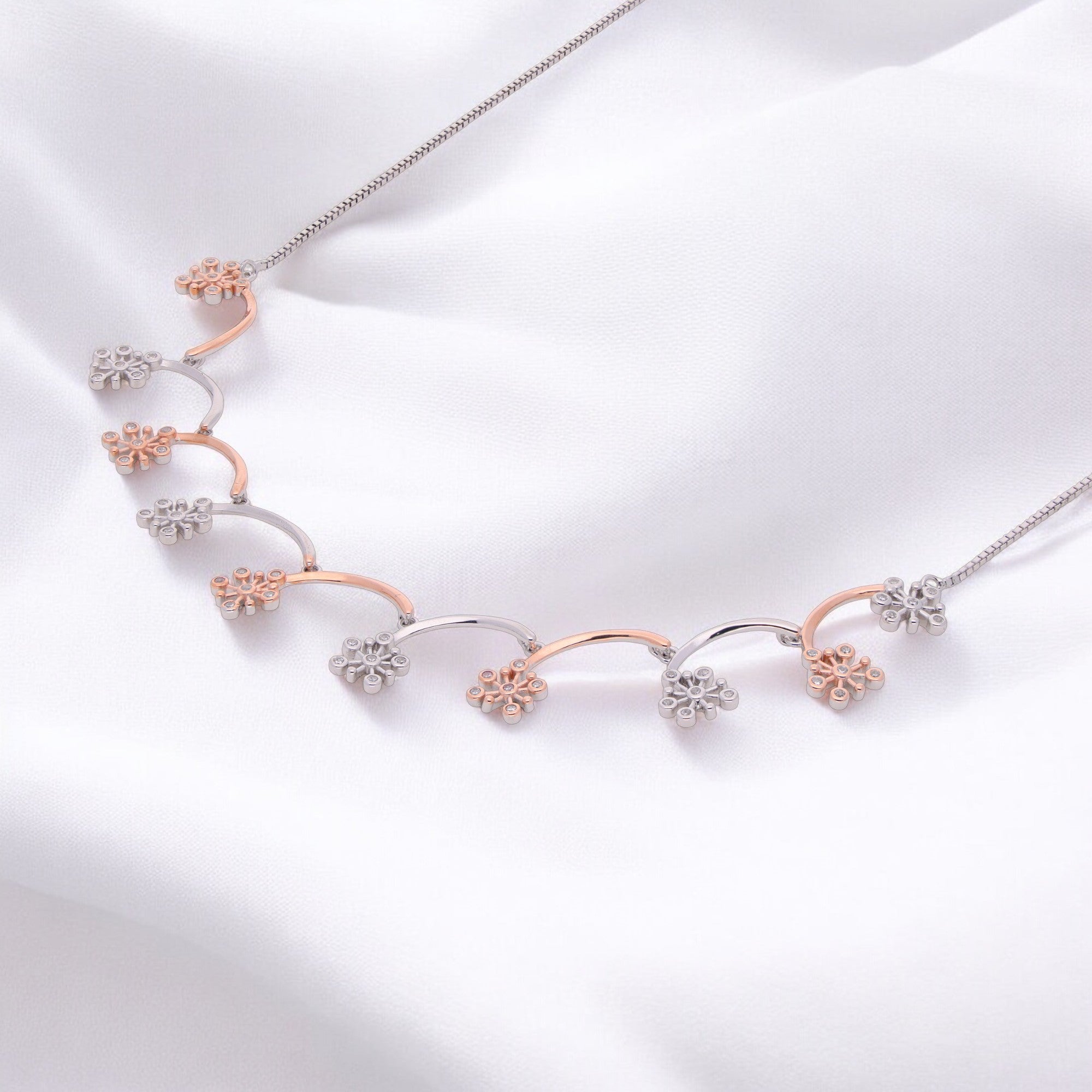 Shimmering Elegance Silver Necklace | SKU : 0021142918