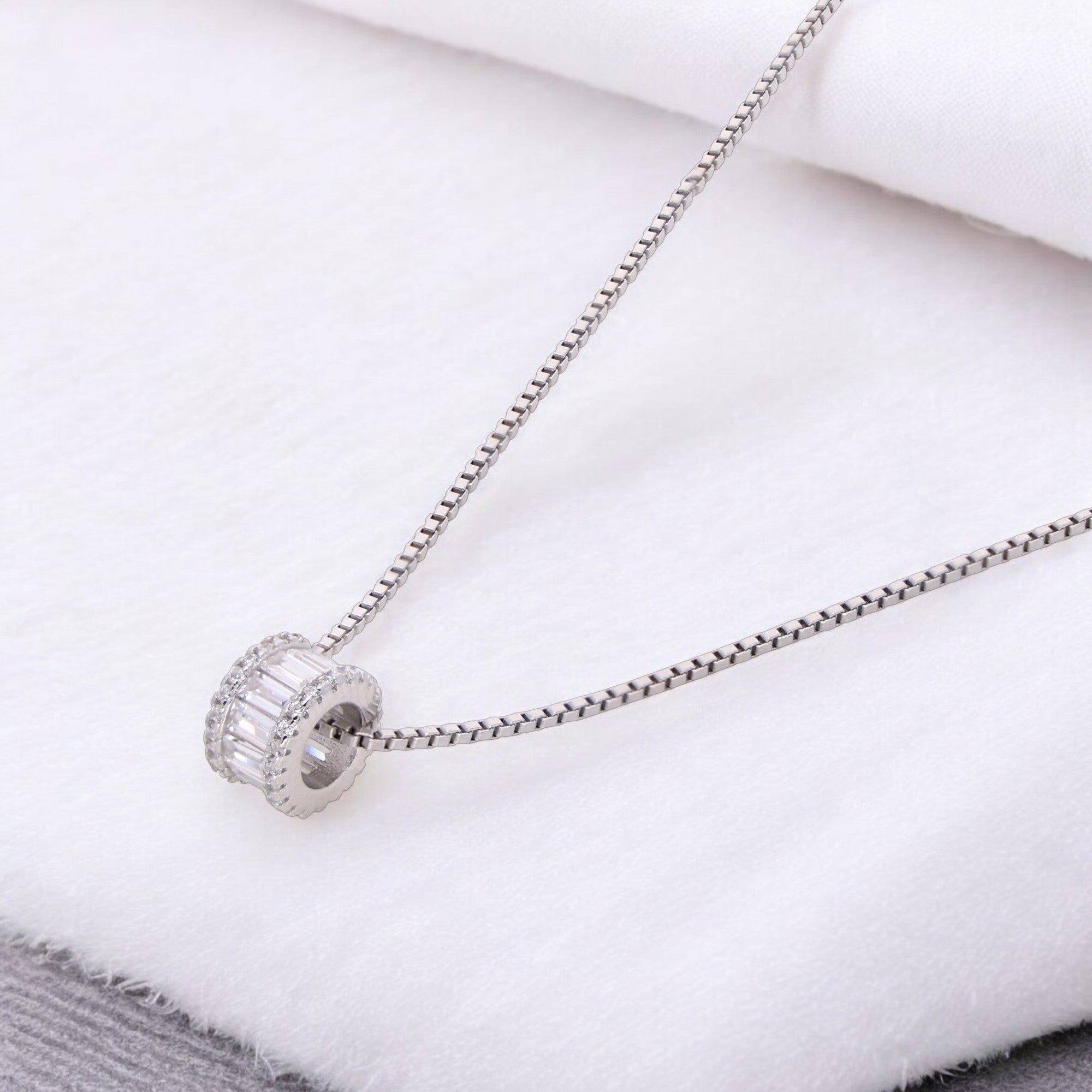 Eternal Circle Zircon Pendant | SKU : 0021149818, 0021149788, 0021149795, 0021149801