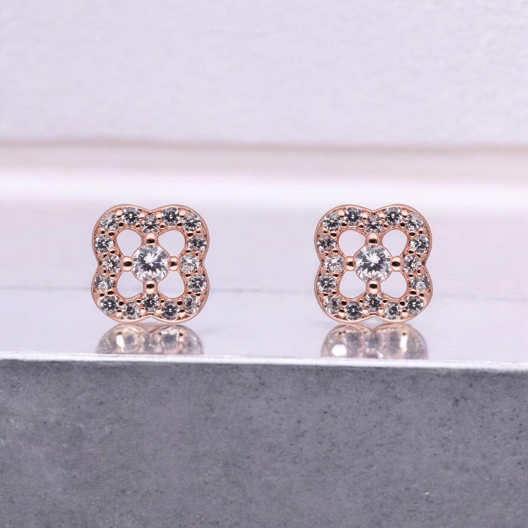 Rose Gold Sterling Silver Clover Pavé Stud Earrings | SKU : 0021158728