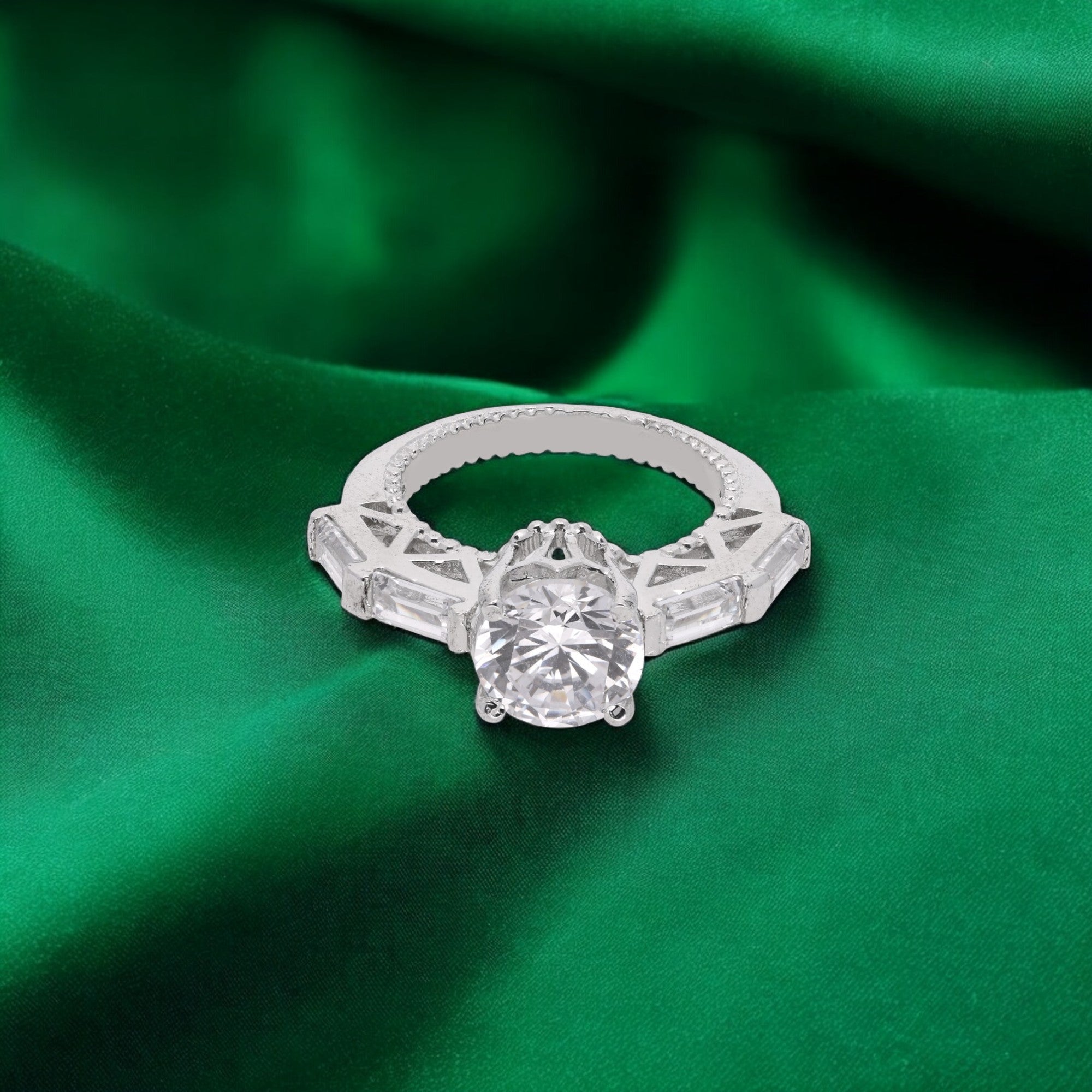 Elegant Round-Cut Solitaire Ring with Baguette Accents | SKU : 0021423321
