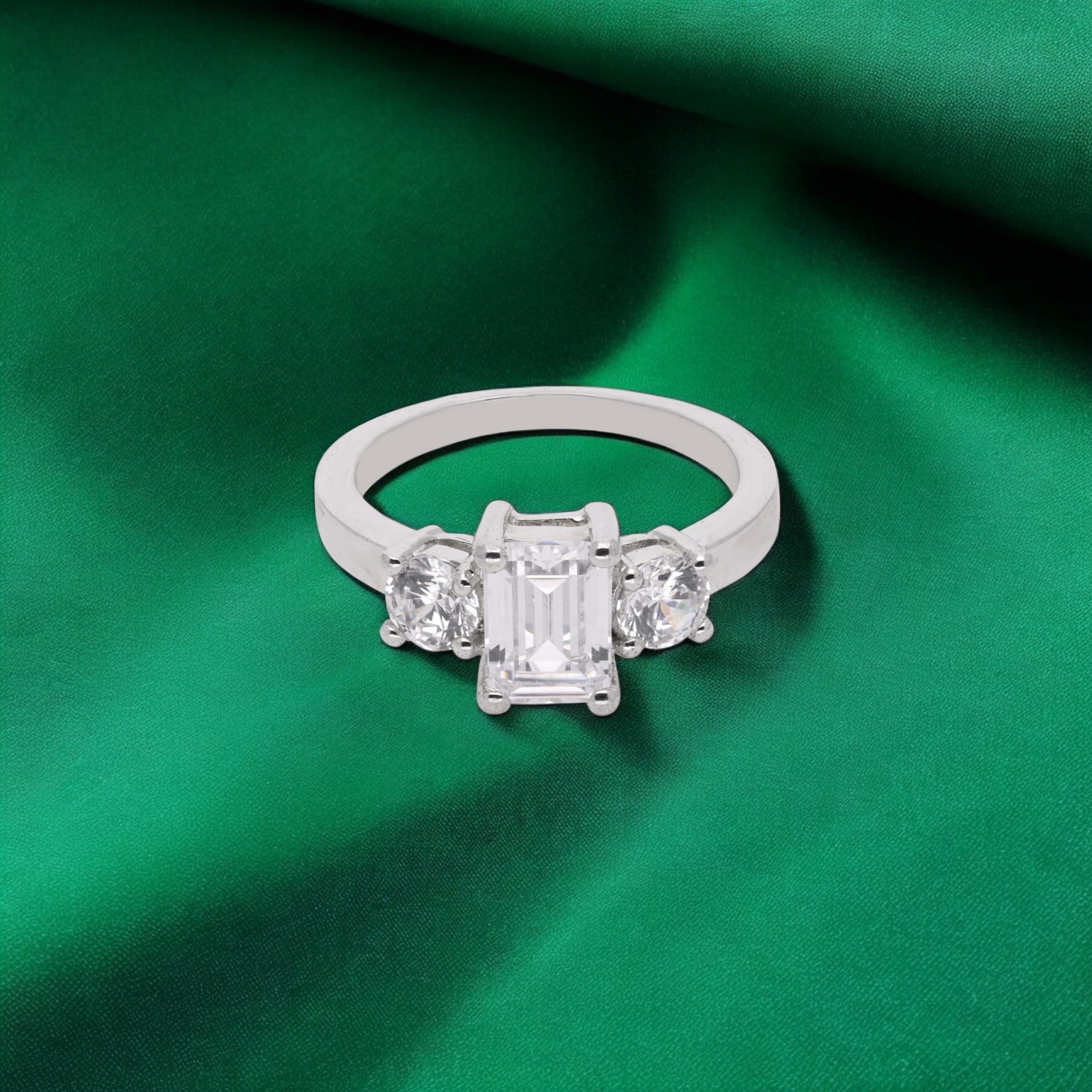 Emerald-Cut Center Ring with Round Side Accents | SKU : 0021423437