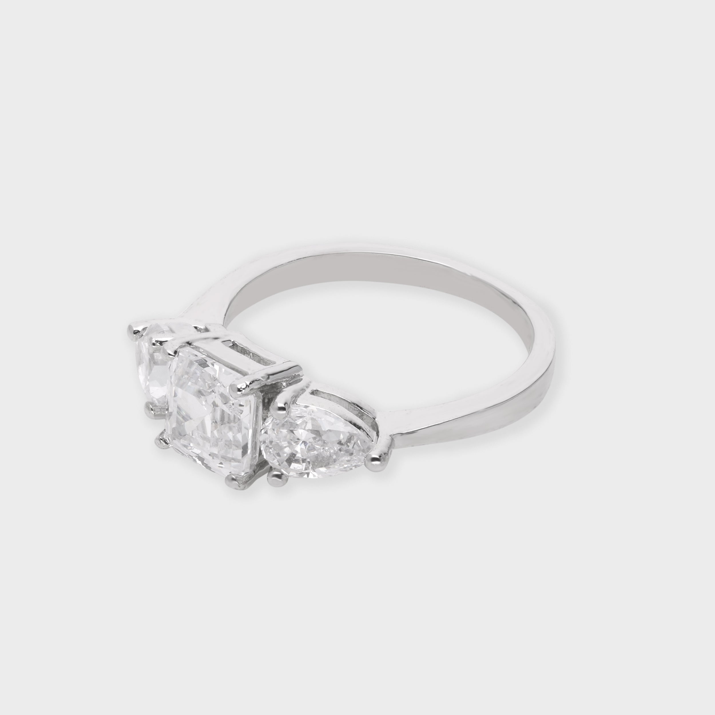 Princess-Cut Center Ring with Pear Side Stones | SKU : 0021423505