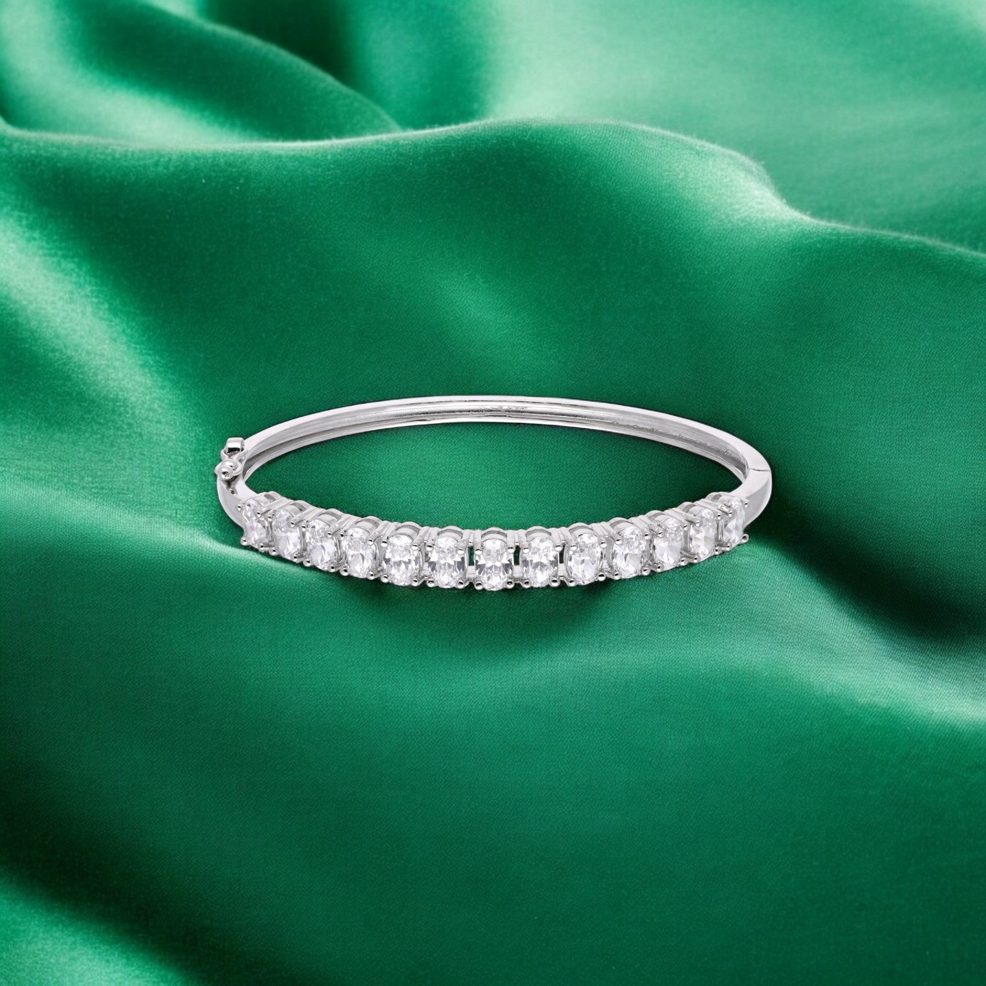 Oval Radiance Sterling Silver Bangle | SKU: 0021423680