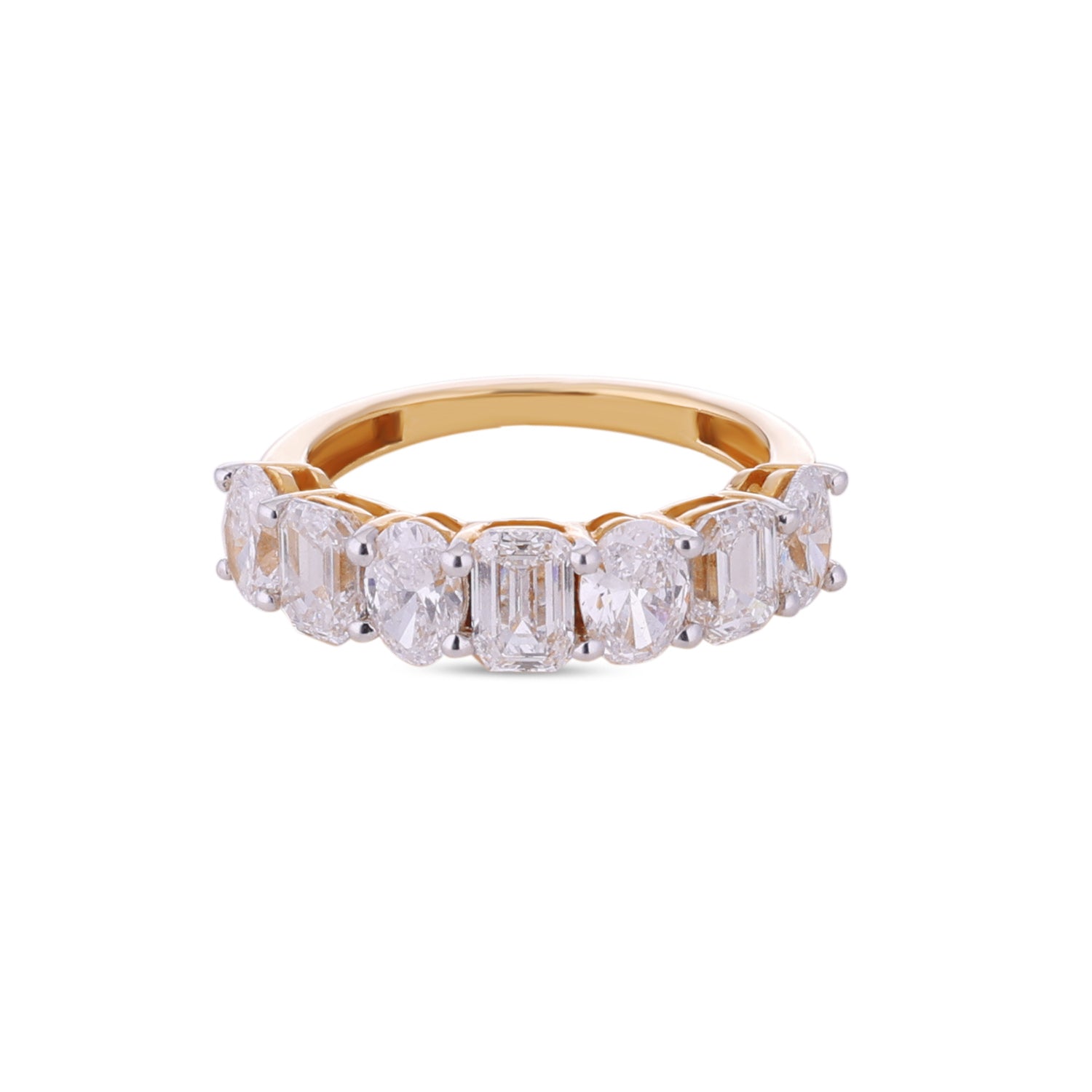 Radiant Harmony 18K Gold Lab-Grown Diamond Ring | SKU : 0004759225, 0021880780