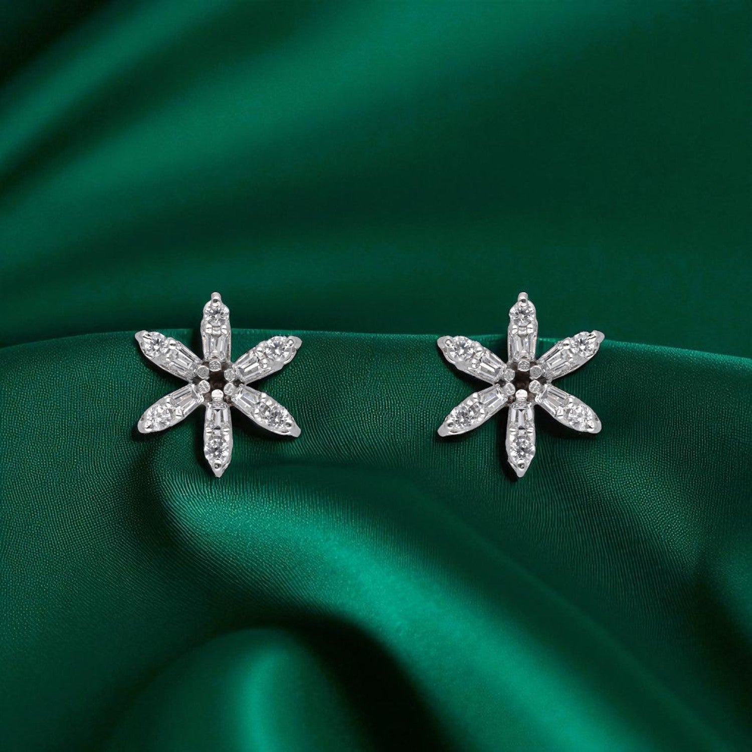 Sterling Silver Snowflake Star Stud Earrings with Cubic Zirconia Accents | SKU : 0022158659