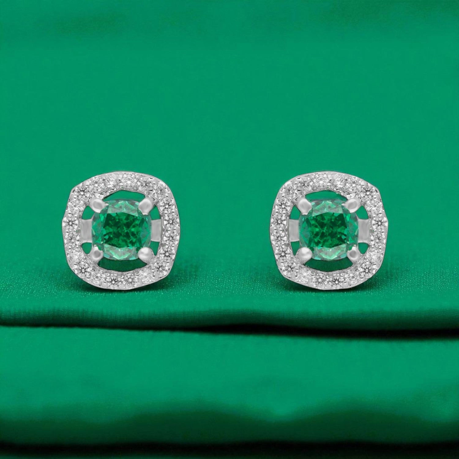 Halo Elegance Collection – Timeless Brilliance, Eternal Style | SKU : 0022196132, 0022194749, 0003904497