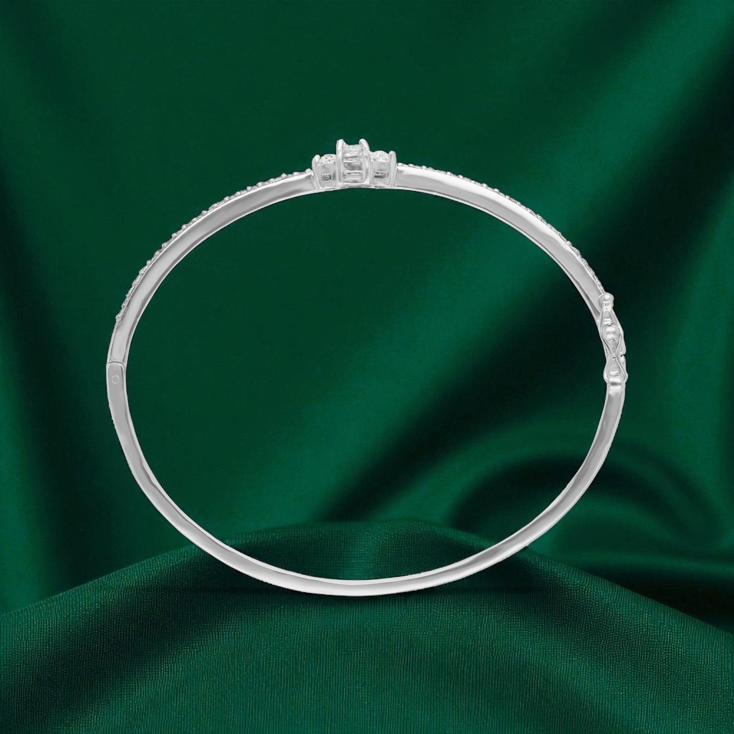 Sterling Silver Radiant Cluster Diamond-Style Bracelet | SKU : 0022223920