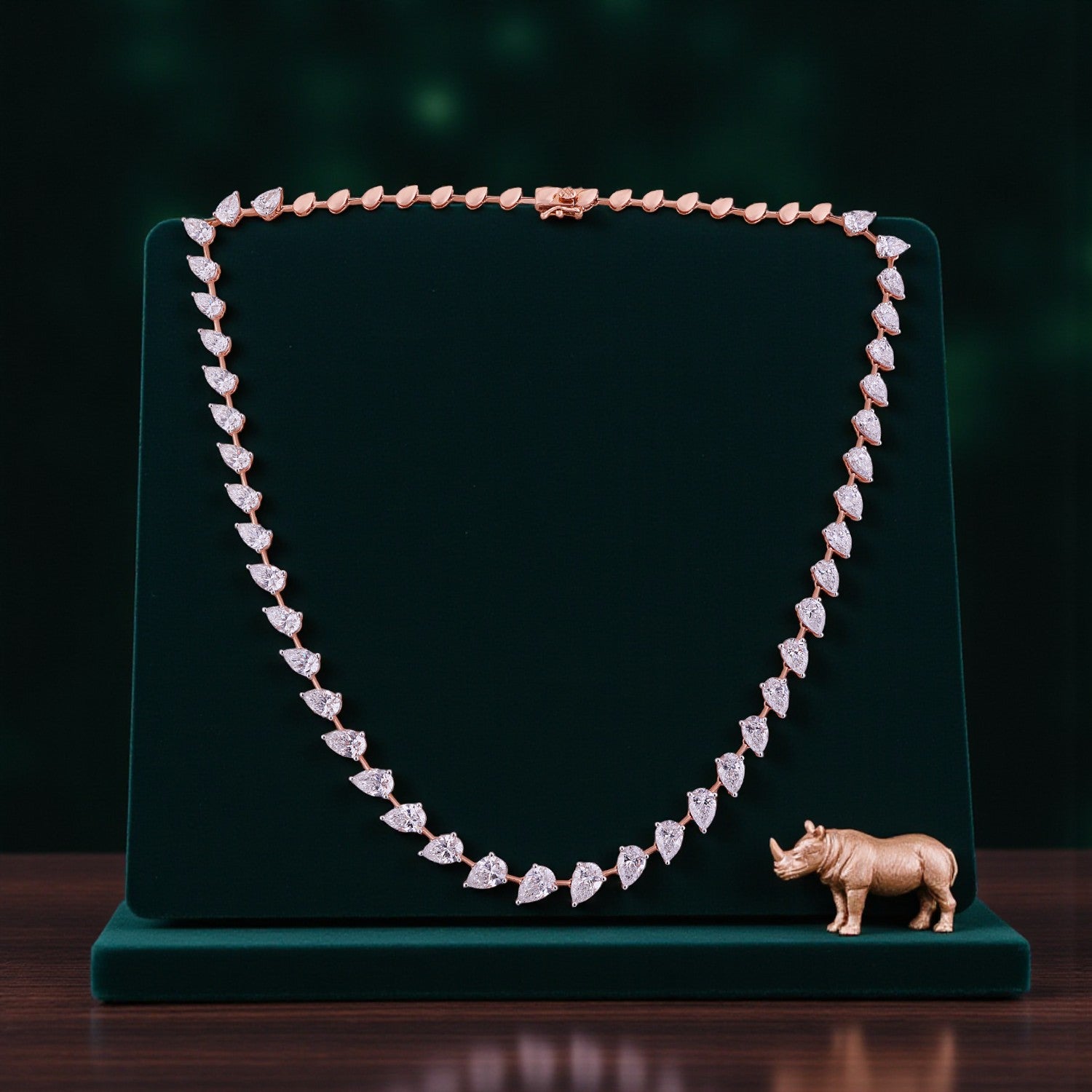 Exquisite Lab-Grown Pear Diamond Necklace in 18K Rose Gold | SKU : 0004952923