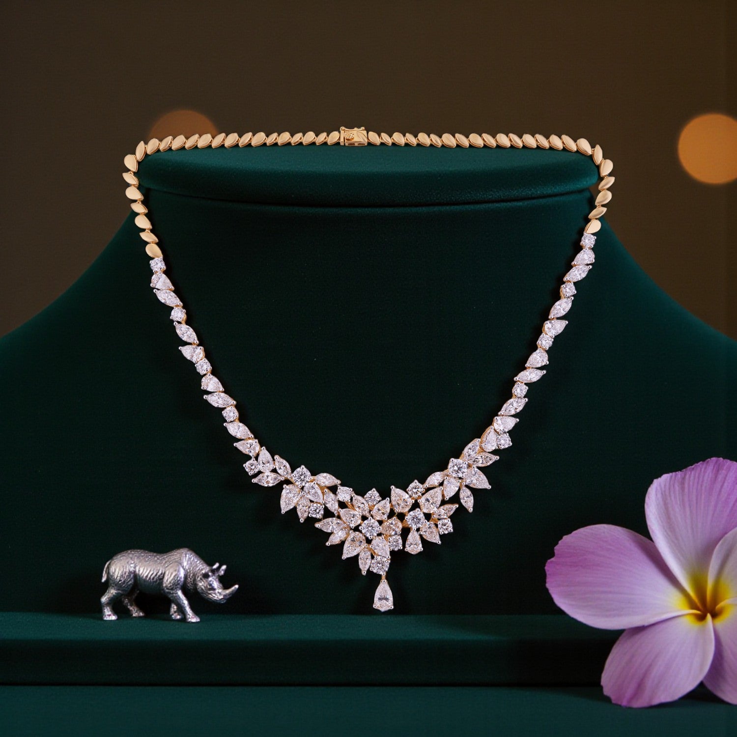 Lab-Grown Diamond Floral Cluster Necklace in 18K Yellow Gold | SKU : 0004953159