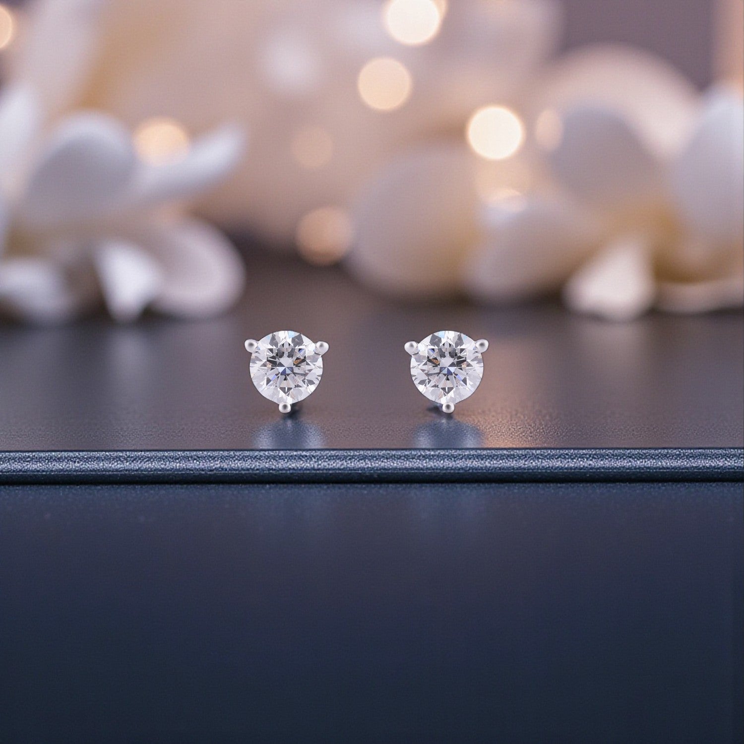 Round Brilliant Lab-Grown Diamond Stud Earrings in 18K White Gold | SKU : 0004953555