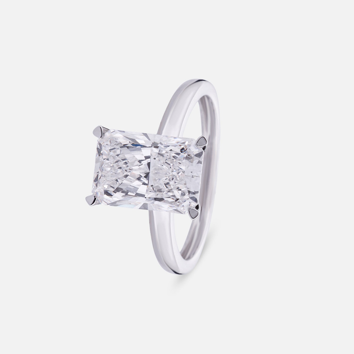 Luminous Allure Lab Grown Radiant Cut Diamond Ring in White Gold | SKU : 0004953913