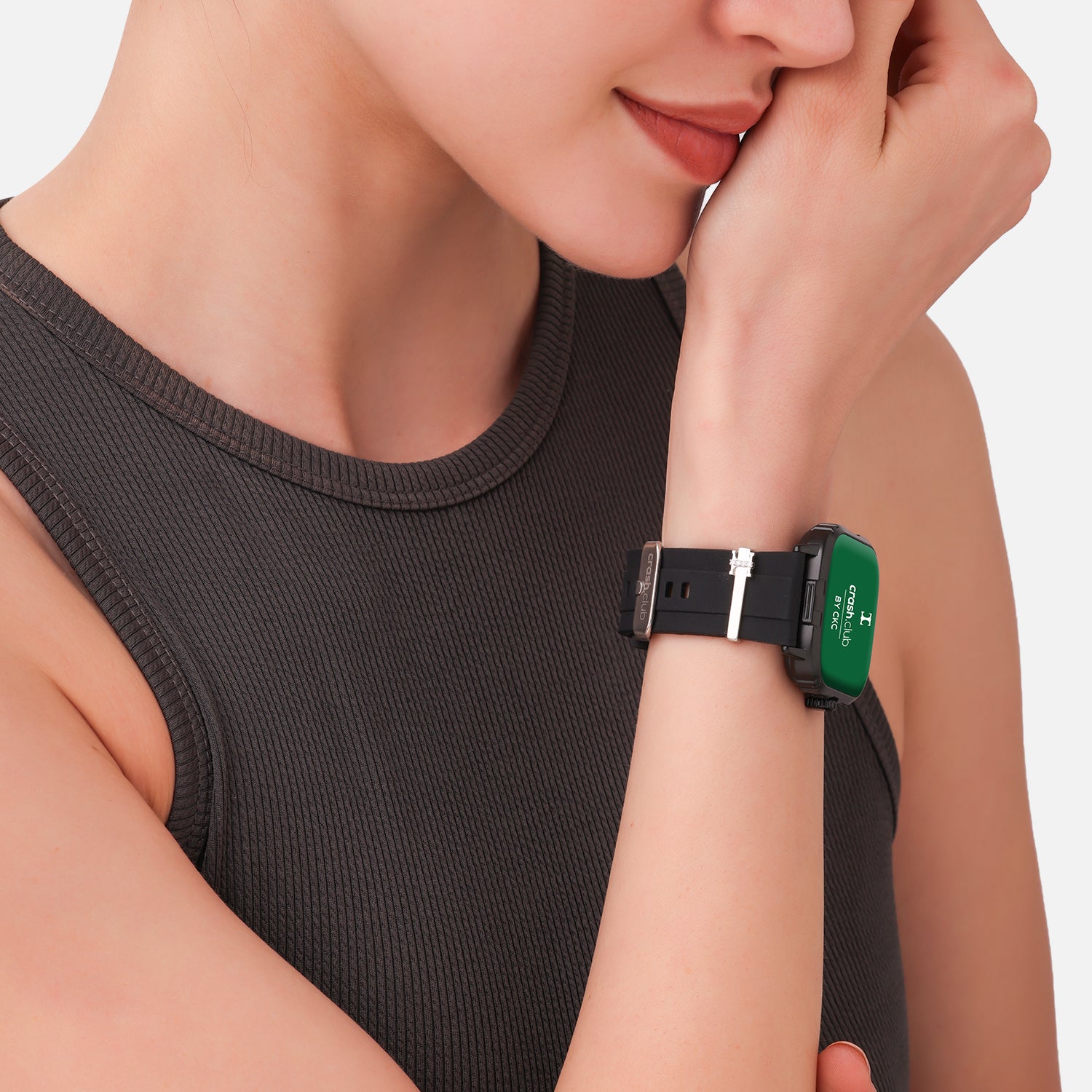 Smart Watch with Silver Charm, Calling, Fitness Tracking & Smart Sync Technology for Women | SKU : 0022603593 - 0005856565