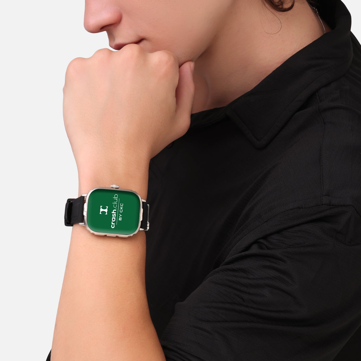 Smart Watch with Silver Charm, Calling, Wellness Tracking & Mobile App Connectivity for Men | SKU : 0022617392, 0005862382