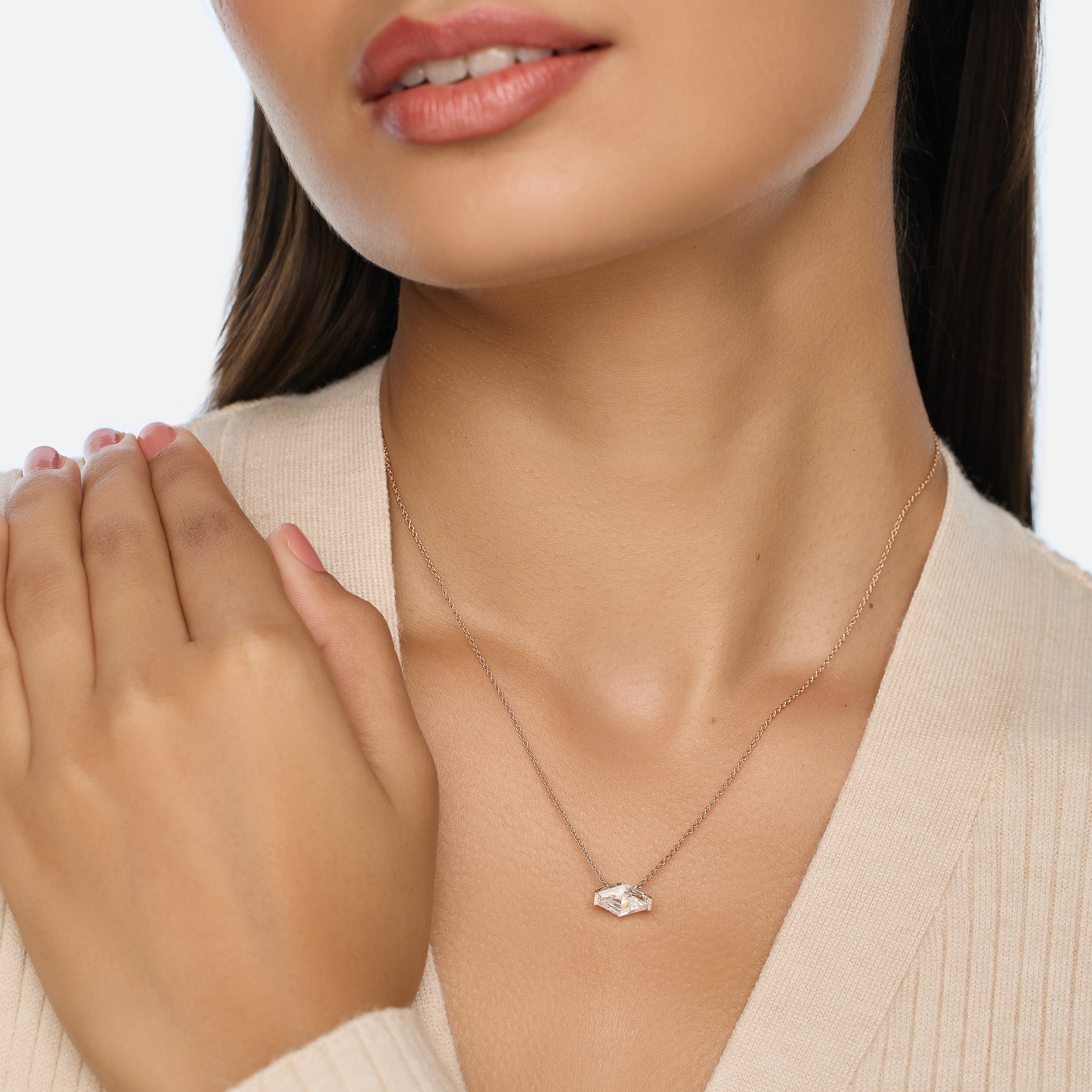 Lozenge Blunt-Cut Lab-Grown Diamond Pendant in 18Kt Gold Chain | SKU : 0003766972