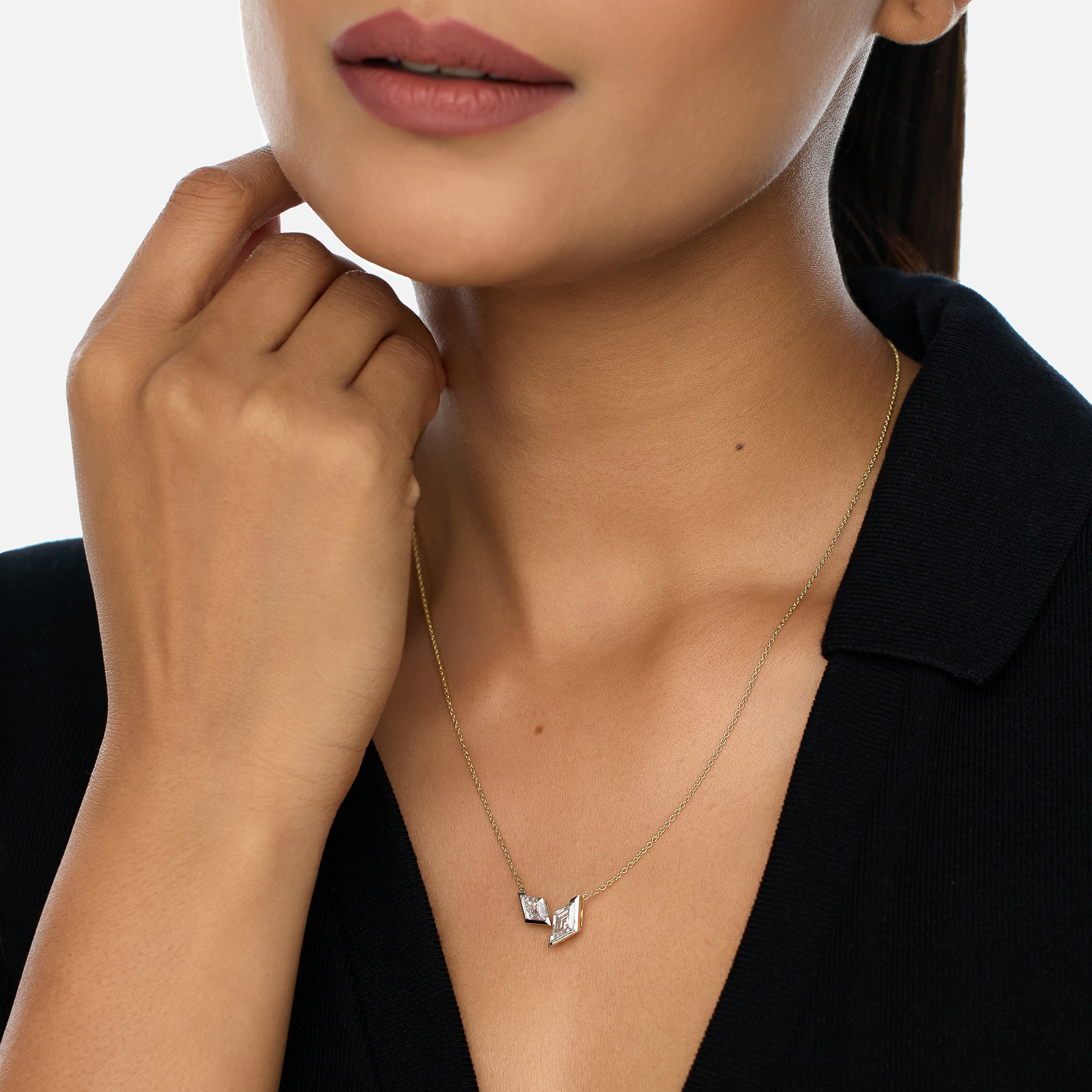 Lozenge Pointed Lab-Grown Diamond Pendant in 18Kt Gold | SKU : 0021911699