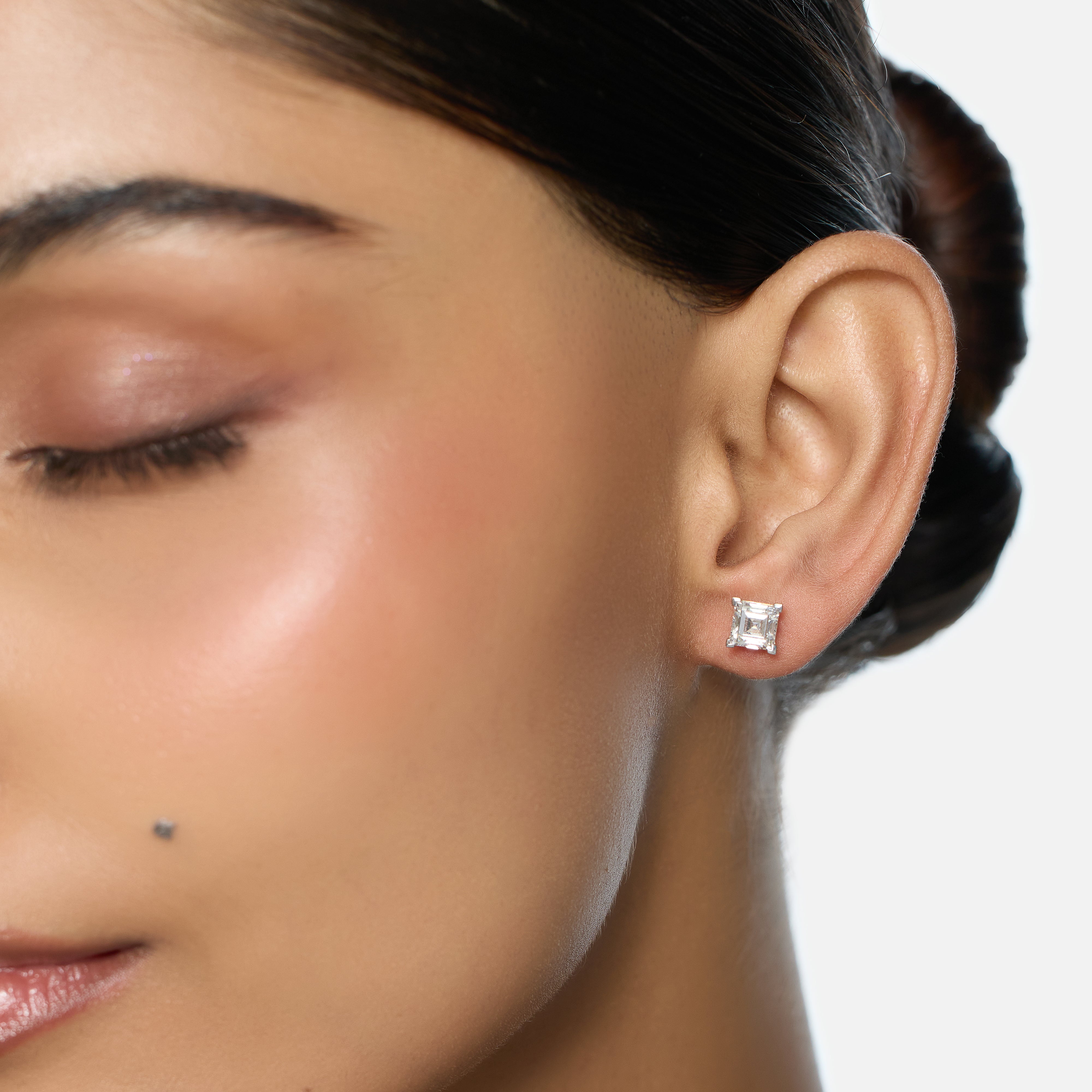 Square Step-Cut Lab-Grown Diamond Gold Earrings | SKU : 0021912924