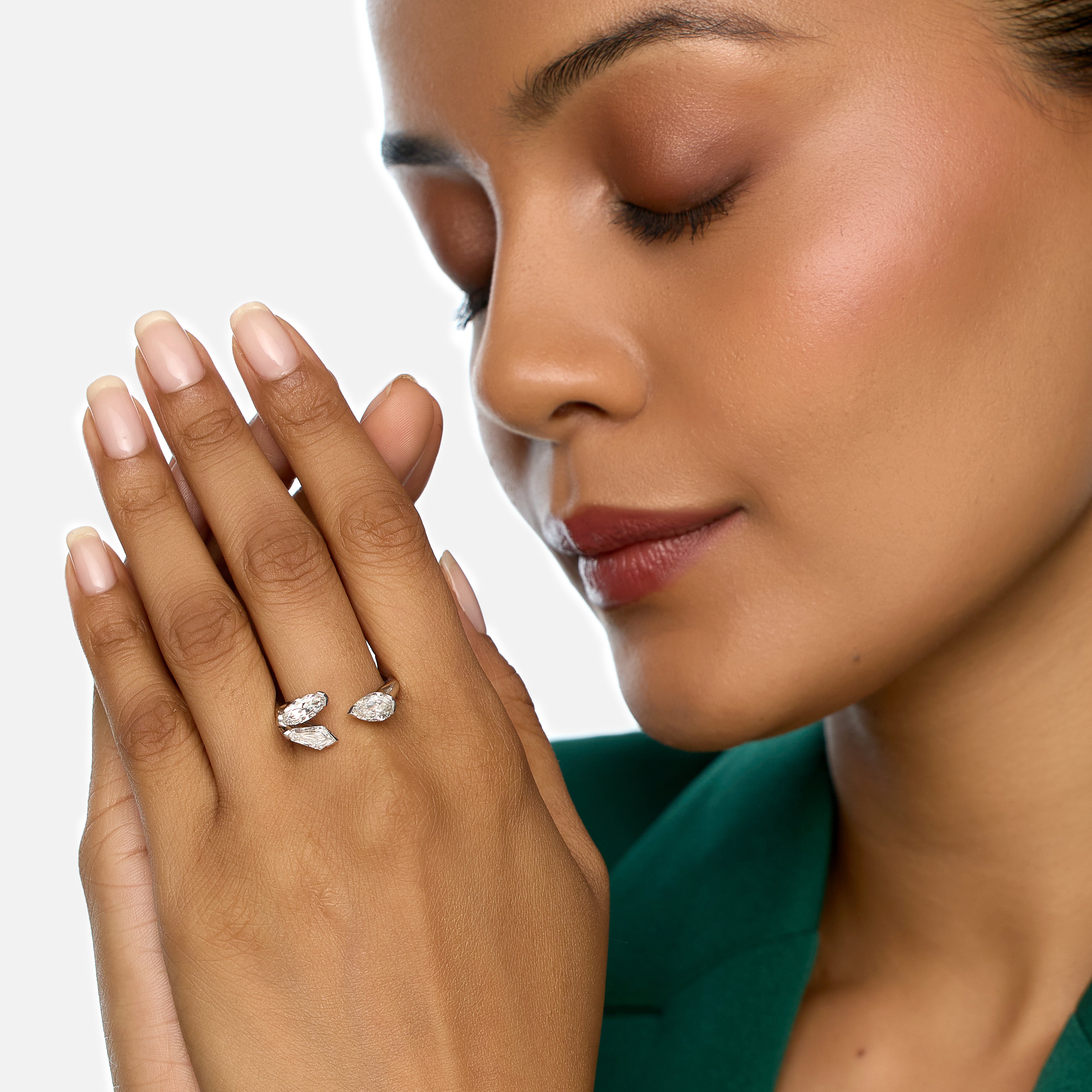 White Gold Ring with Oval, Pear, and Tie Cut Lab-Grown Diamonds | SKU : 0021963803