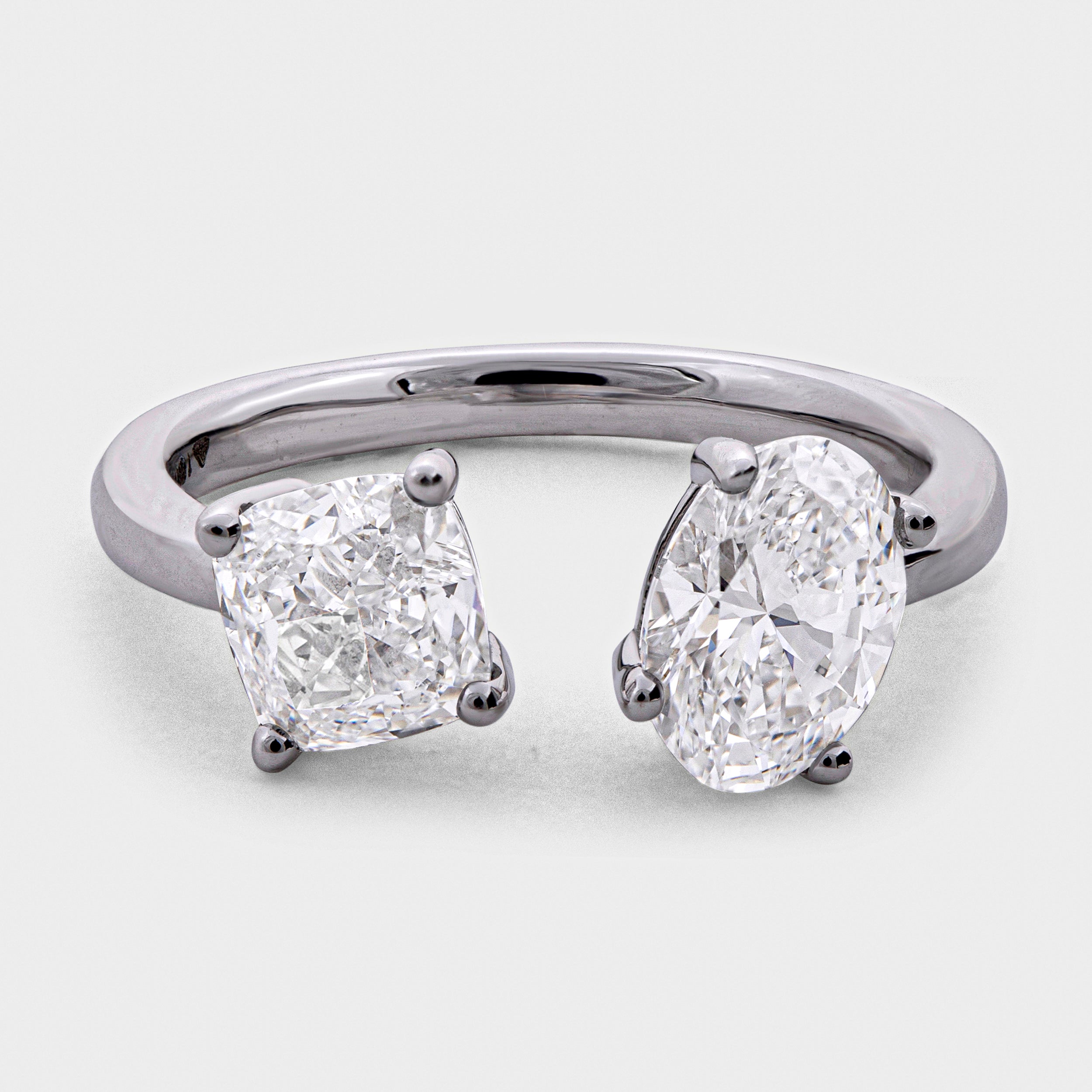 Cushion and Oval Cut 1.01 Carat & 1.00 Carat Lab-Grown Solitaire Ring | SKU : 0019997261