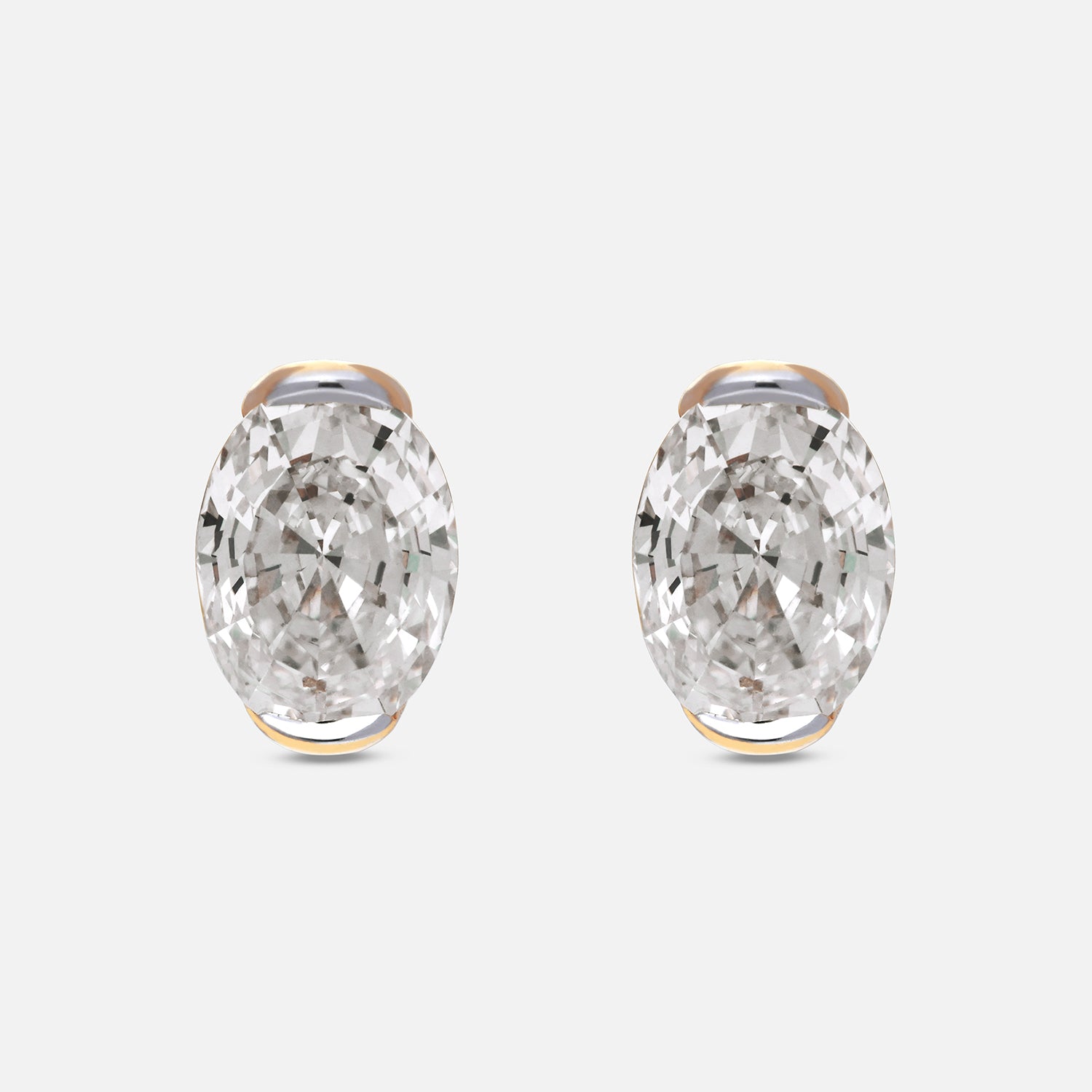 Gold Stud Earrings with Oval-Cut Lab-Grown Diamonds in Classic Prong Setting | SKU : 0021911668