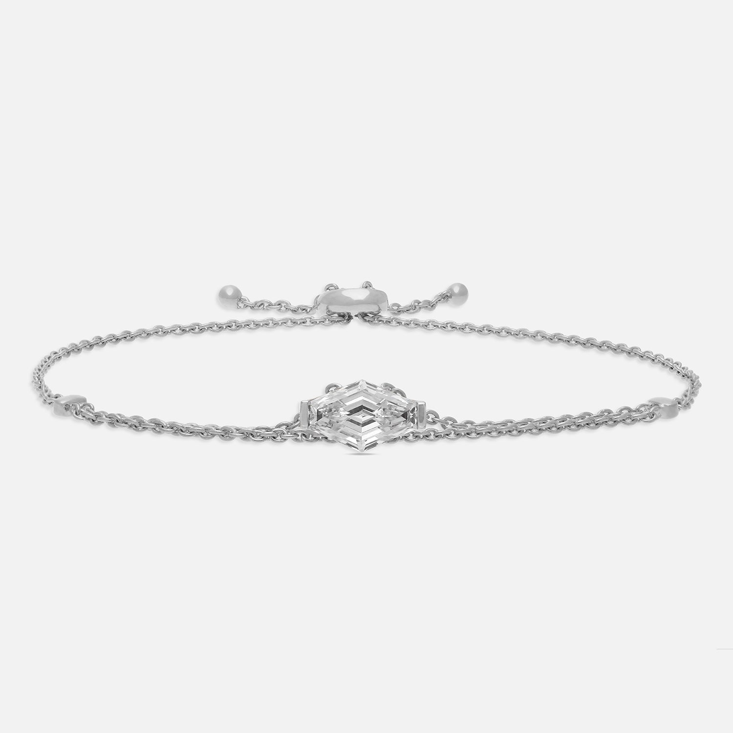 White Gold Adjustable Bracelet with Lozenge Blunt-Cut Lab-Grown Diamond | SKU : 0021938573