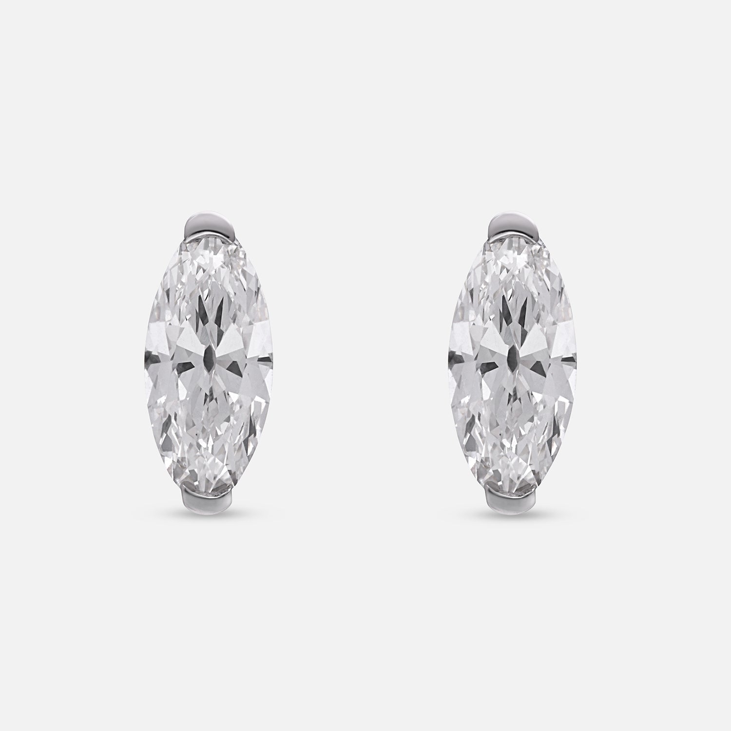 Roval-Cut Lab-Grown Diamond Stud in 18Kt Yellow Gold | SKU : 0021911743