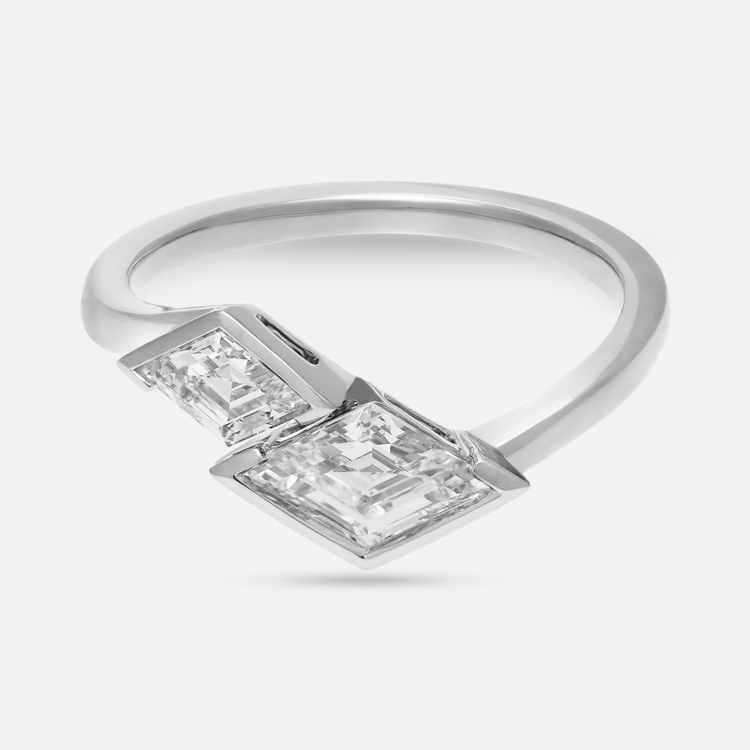 White Gold Ring Set with Lozenge Pointed-Cut Lab-Grown Diamonds | SKU : 0021929953