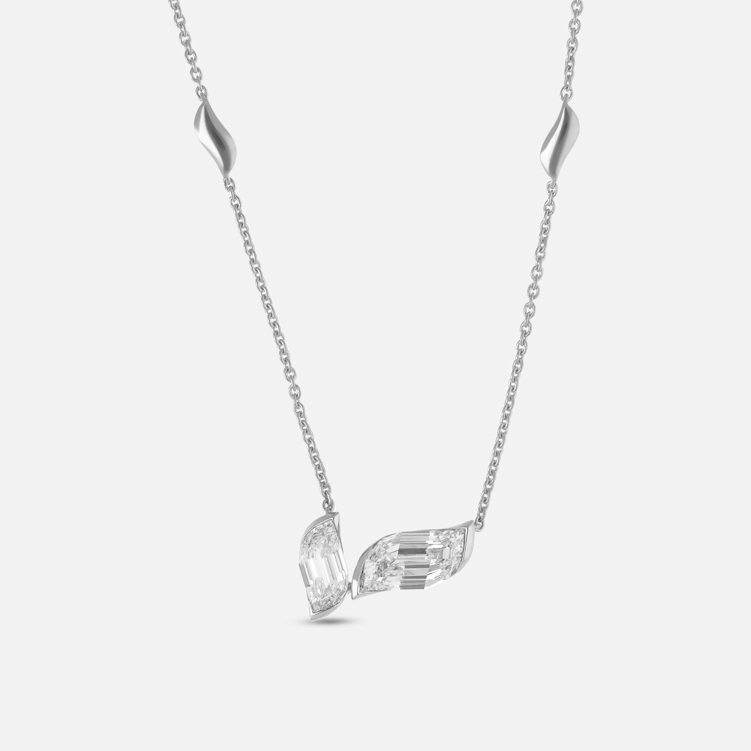 White Gold Chain with Flame-Cut Lab-Grown Diamond Pendant | SKU : 0021941108