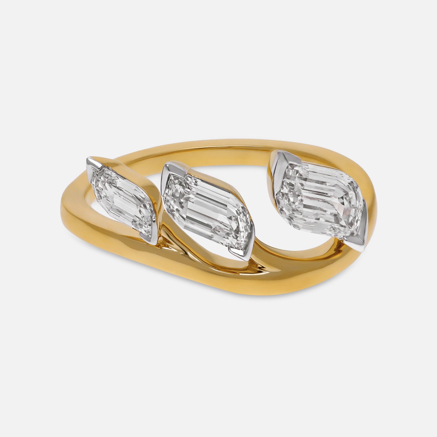 Yellow Gold Triple Leaf Motif Flame-Cut Ring with Lab-Grown Diamonds | SKU : 0021923074