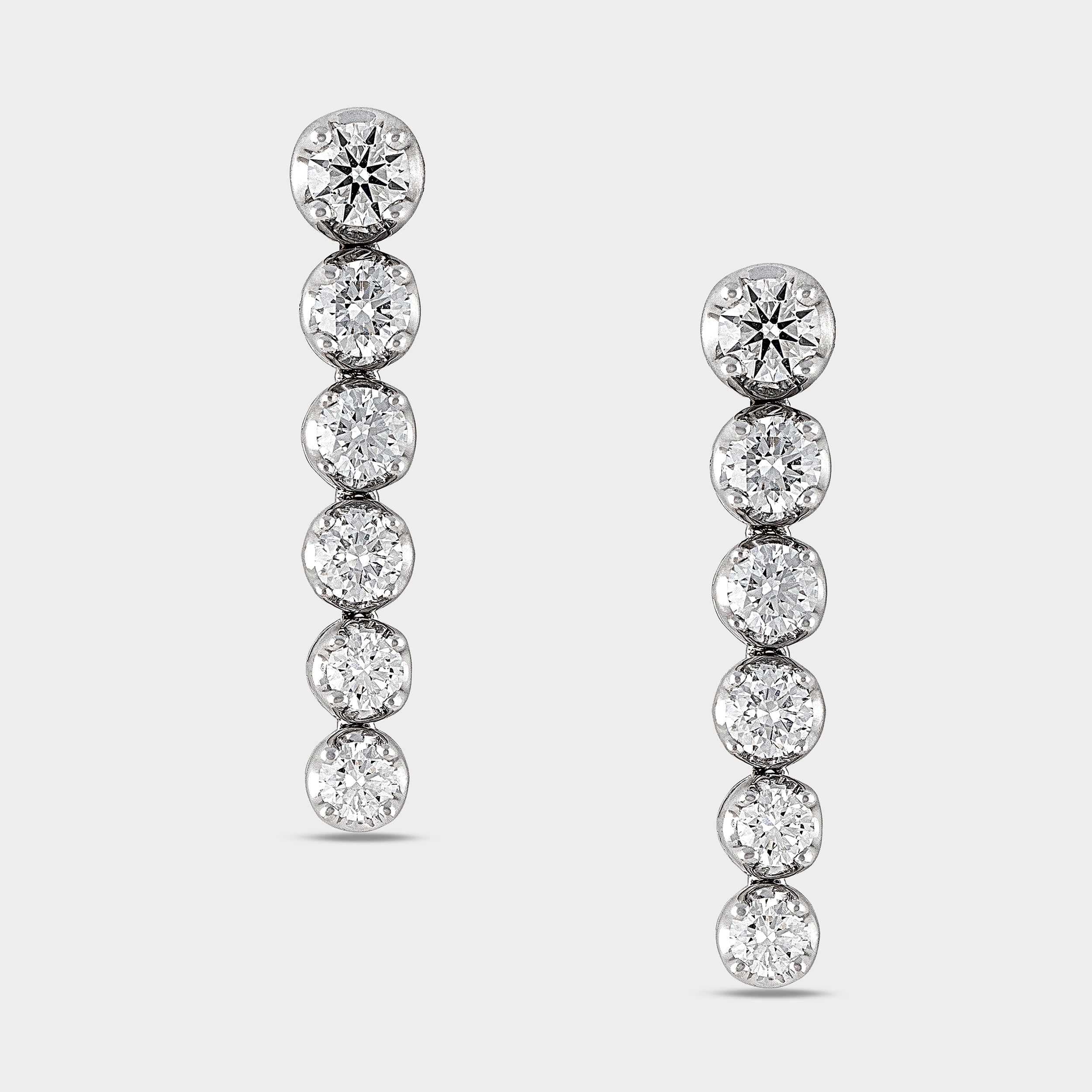 Round Brilliant 1.30 & 1 Carat Lab Grown Diamond Earrings | SKU: 0019475585