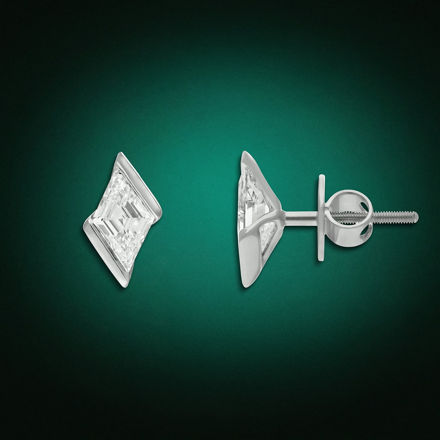 White Gold Stud Earrings with Lozenge-Cut Lab-Grown Diamonds | SKU : 0021929946