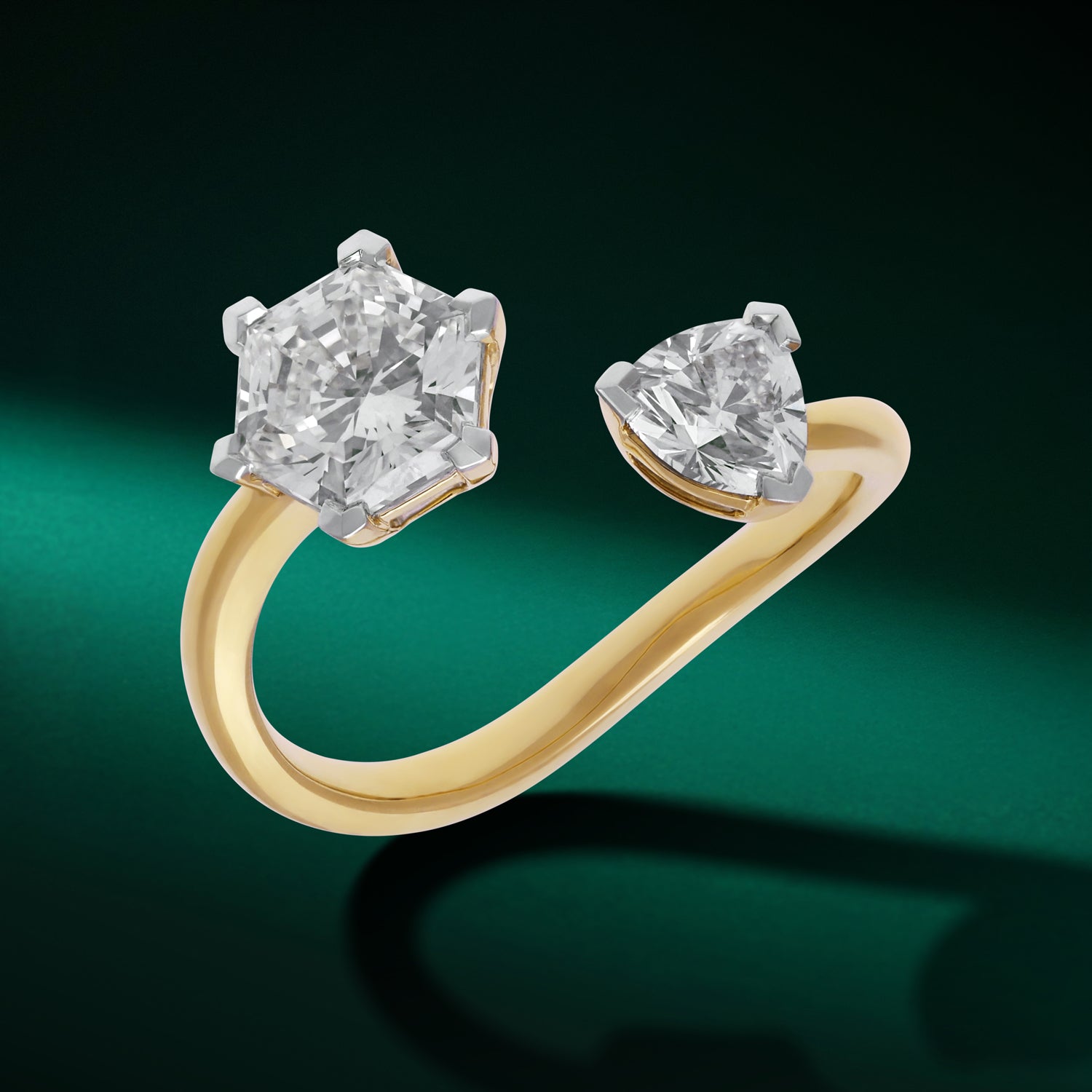 Gold Ring Set with Trillion Step and Hexagon Brilliant-Cut Lab-Grown Diamonds | SKU : 0021923036