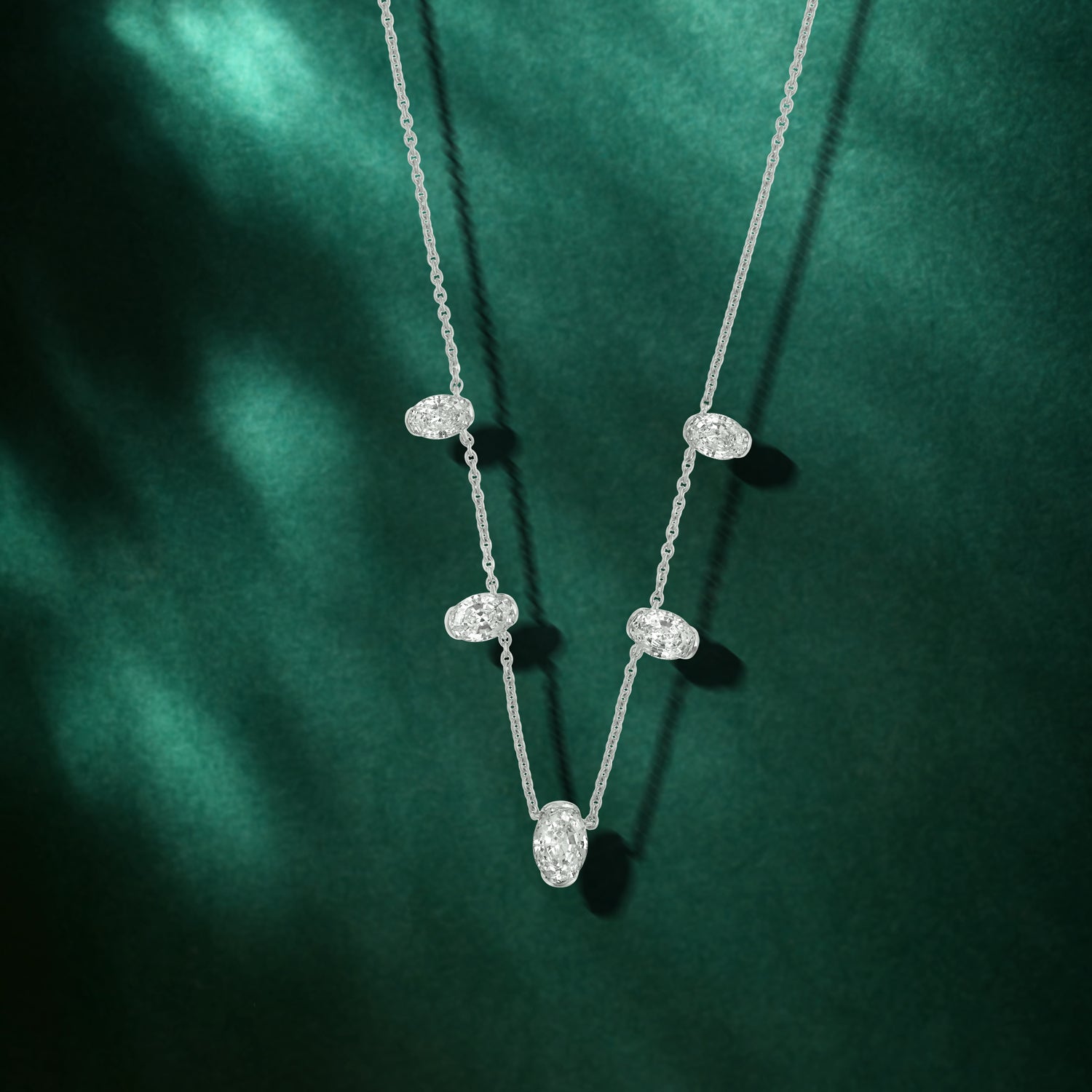 Oval-Cut Lab-Grown Diamond White Gold Necklace | SKU : 0021918018