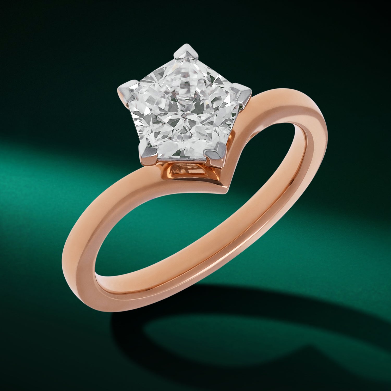 Pentagon-Cut Lab-Grown Diamond Ring in Sculpted Rose Gold Band | SKU : 0003767894
