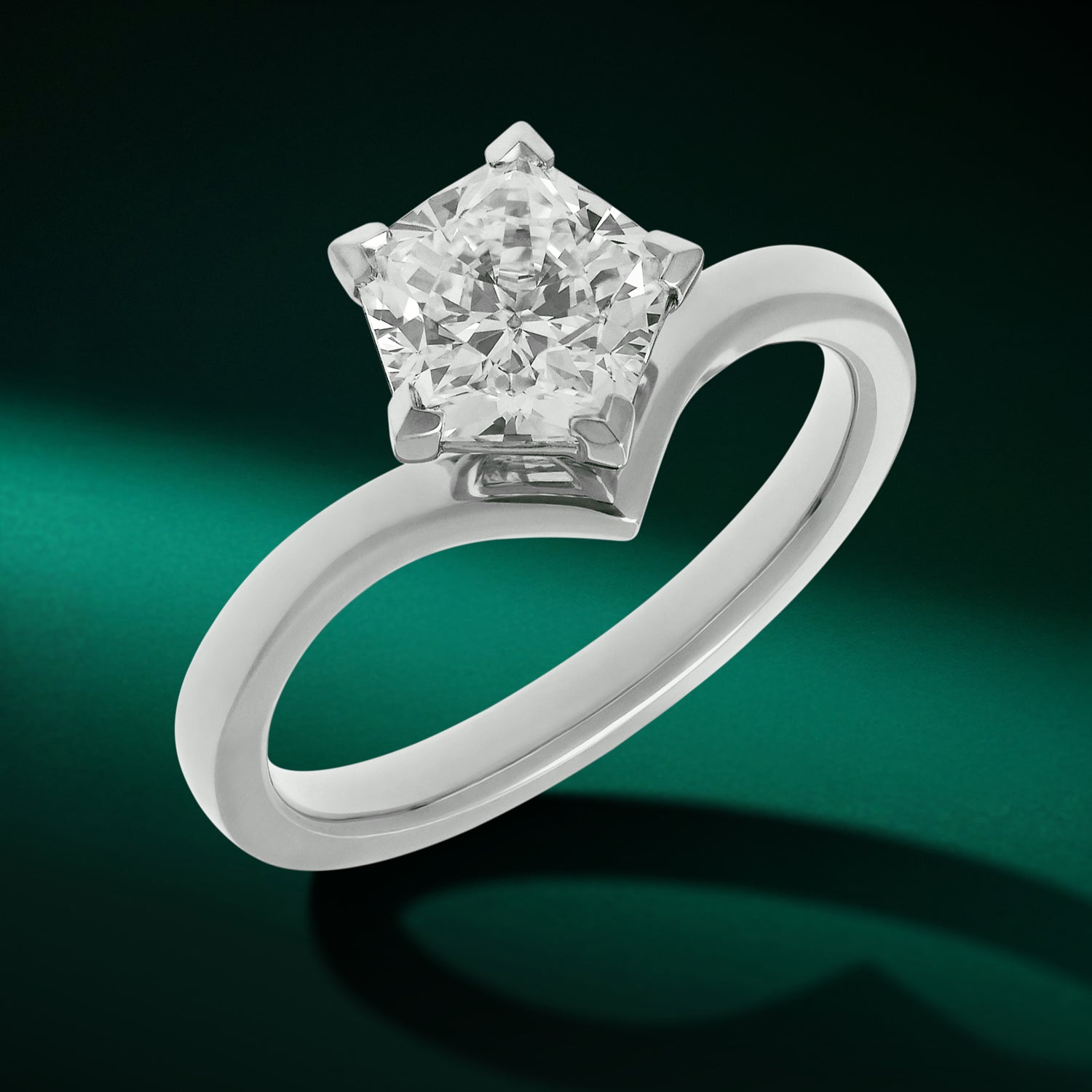 Pentagon Brilliance White Gold Lab-Grown Diamond Ring | SKU : 0021963827