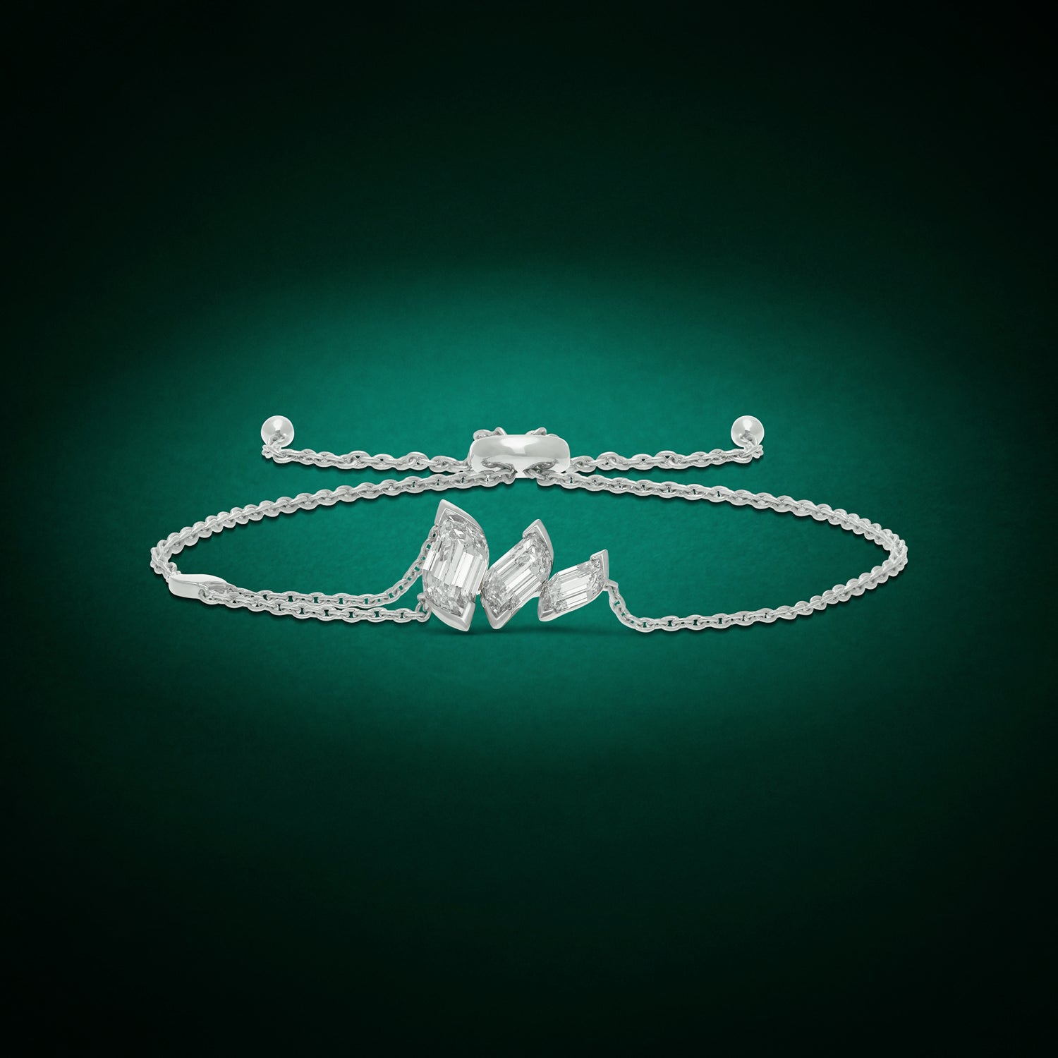 Delicate Gold Bracelet Adorned with Flame-Cut Lab-Grown Diamonds | SKU : 0021971297
