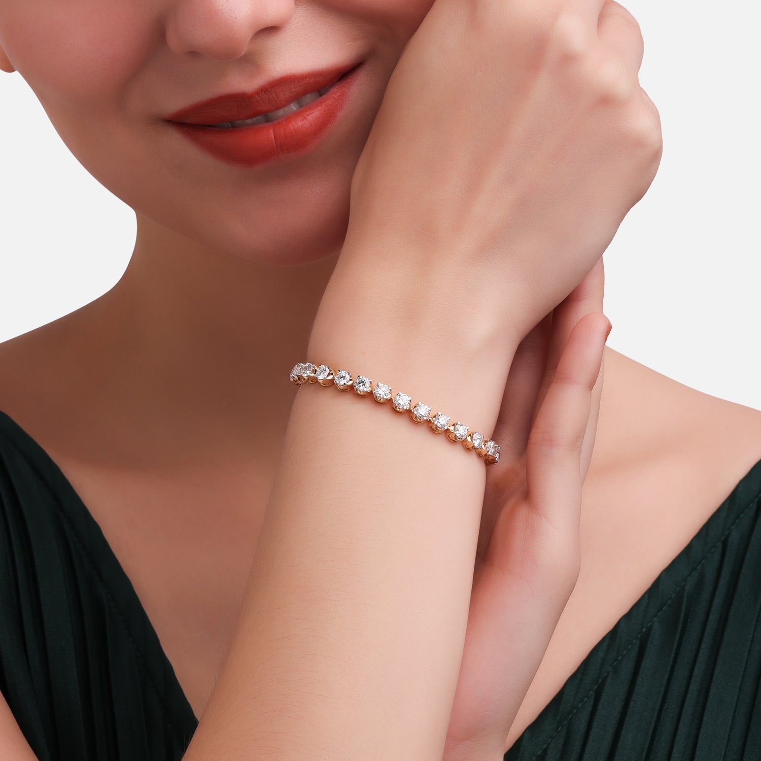 Round Brilliant Lab Grown 7.81 Carat Diamond Tennis Bracelet in 18 Karat Gold | SKU : 0005089048