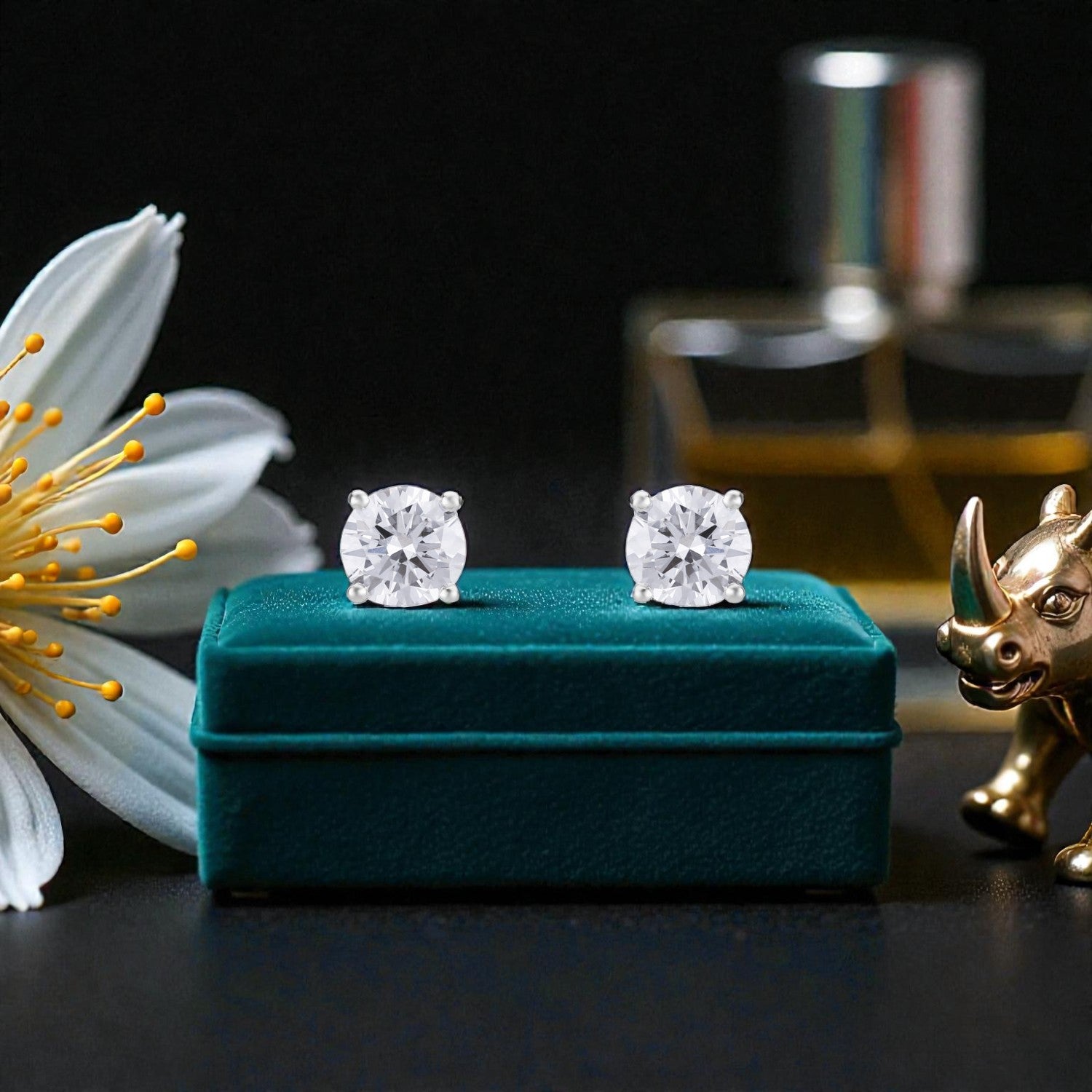 Lab Grown 1.09 Carat Round Brilliant Diamond Stud Earrings in 18 Karat White Gold | SKU : 0005096121