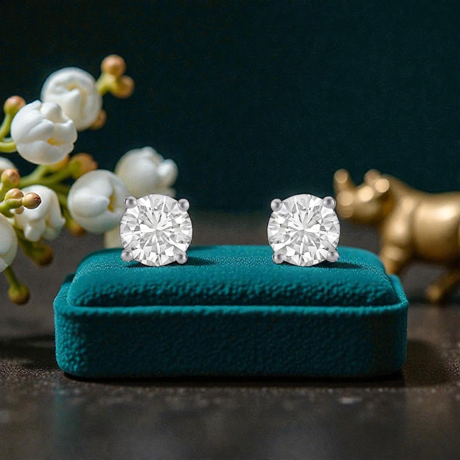 Lab Grown 2.06 Carat Round Brilliant Diamond Stud Earrings in 18 Karat Yellow Gold | SKU : 0005124879